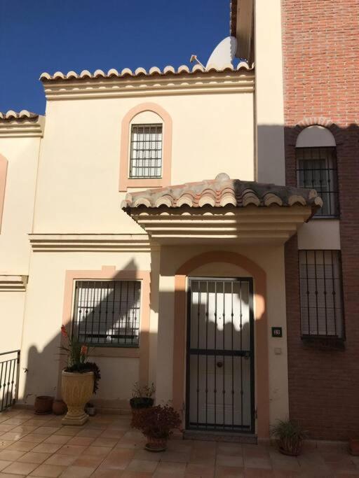 Stunning 2-Bed House in Nerja w. pool, a/c, garage view 3