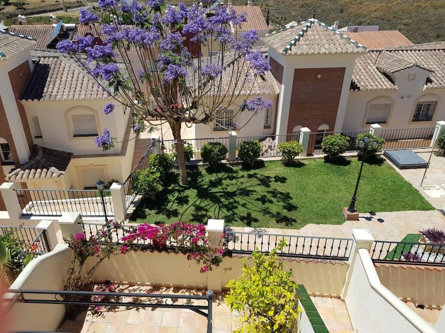 Stunning 2-Bed House in Nerja w. pool, a/c, garage view 4