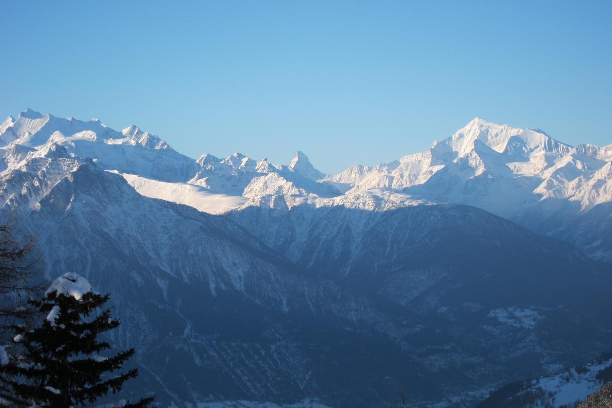 Chalet Mungg view 2