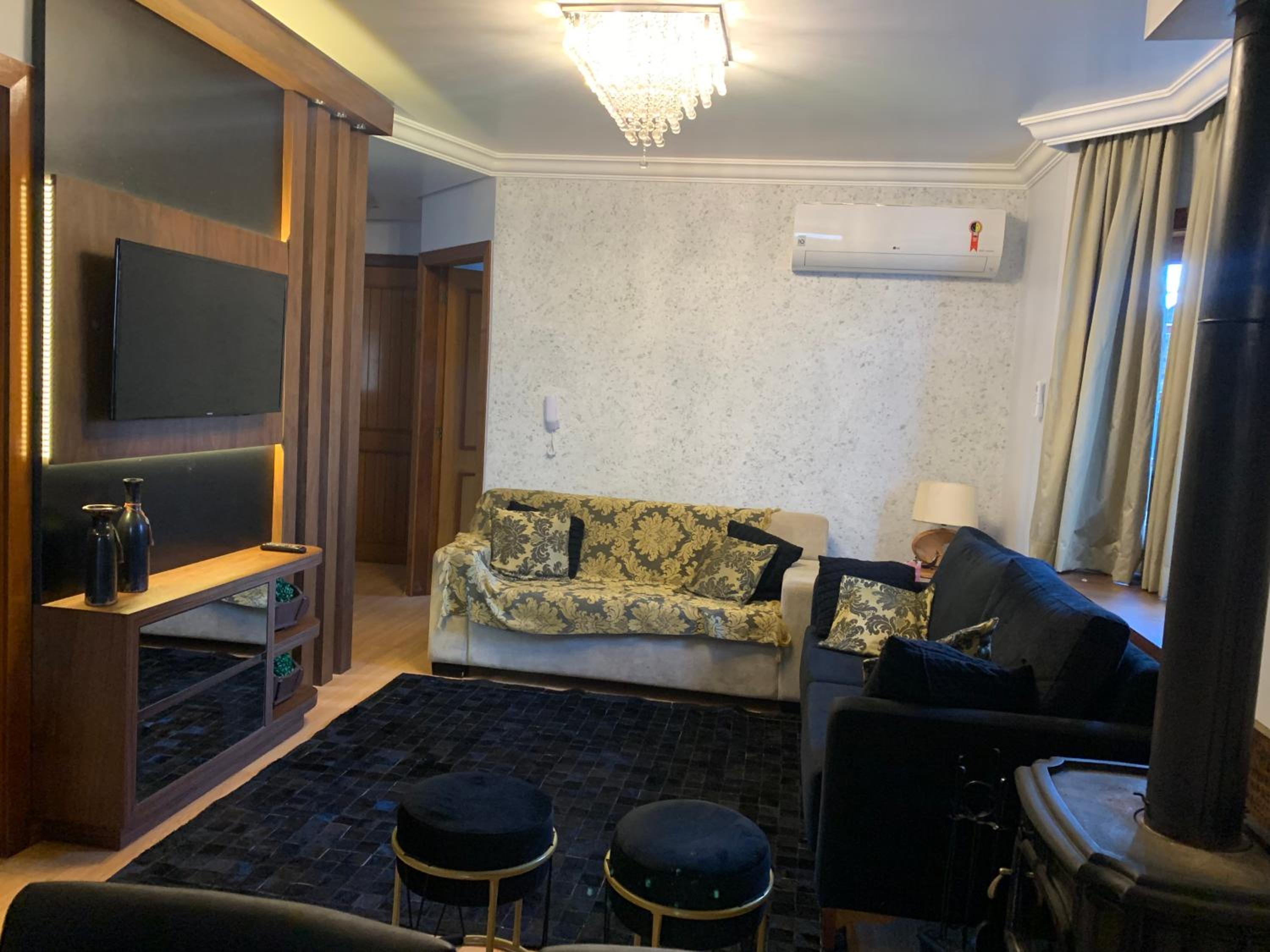 Apartamento junto à Rua Coberta, recém decorado view 4