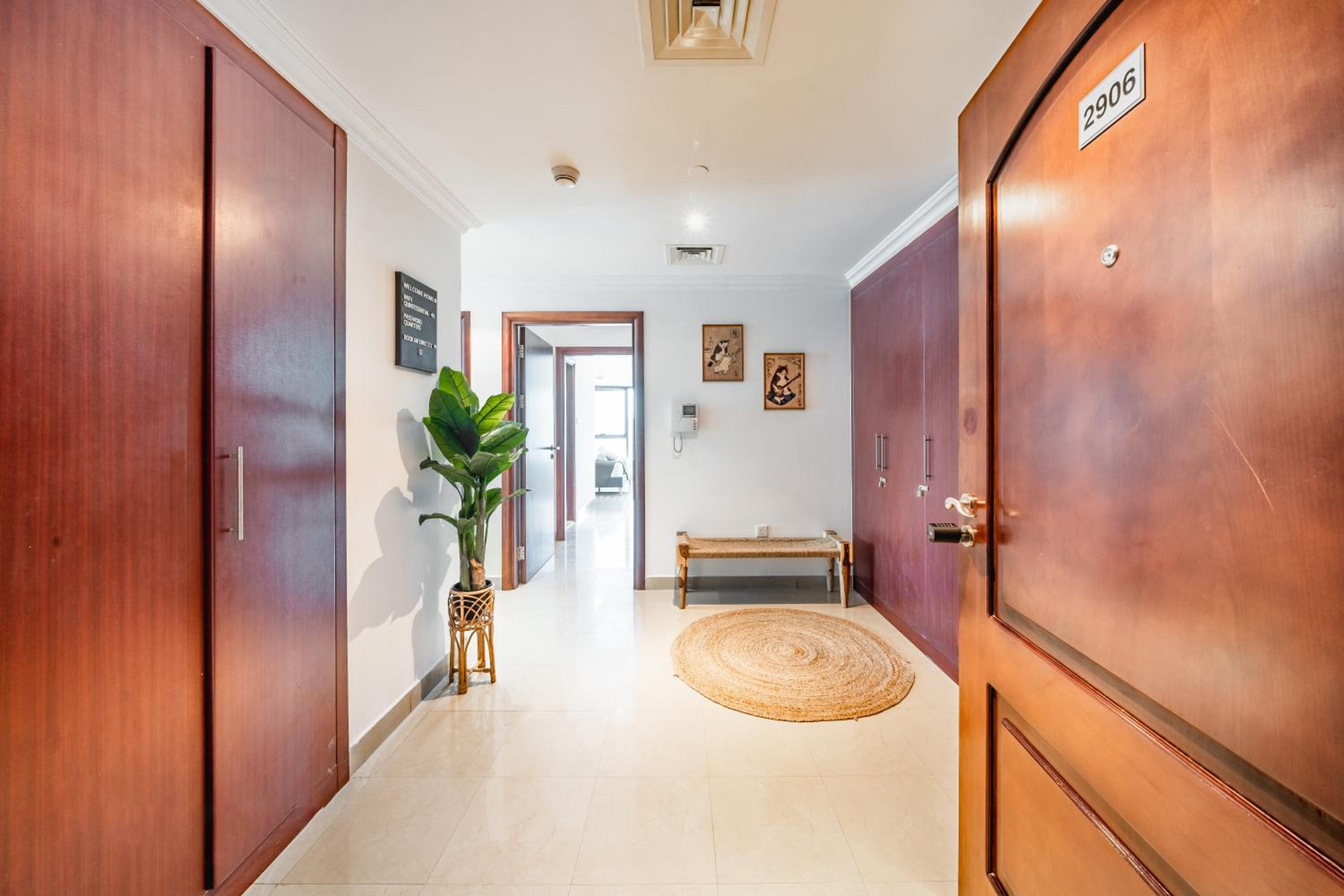 Spacious 3BR with 180˚ Dubai Marina Views