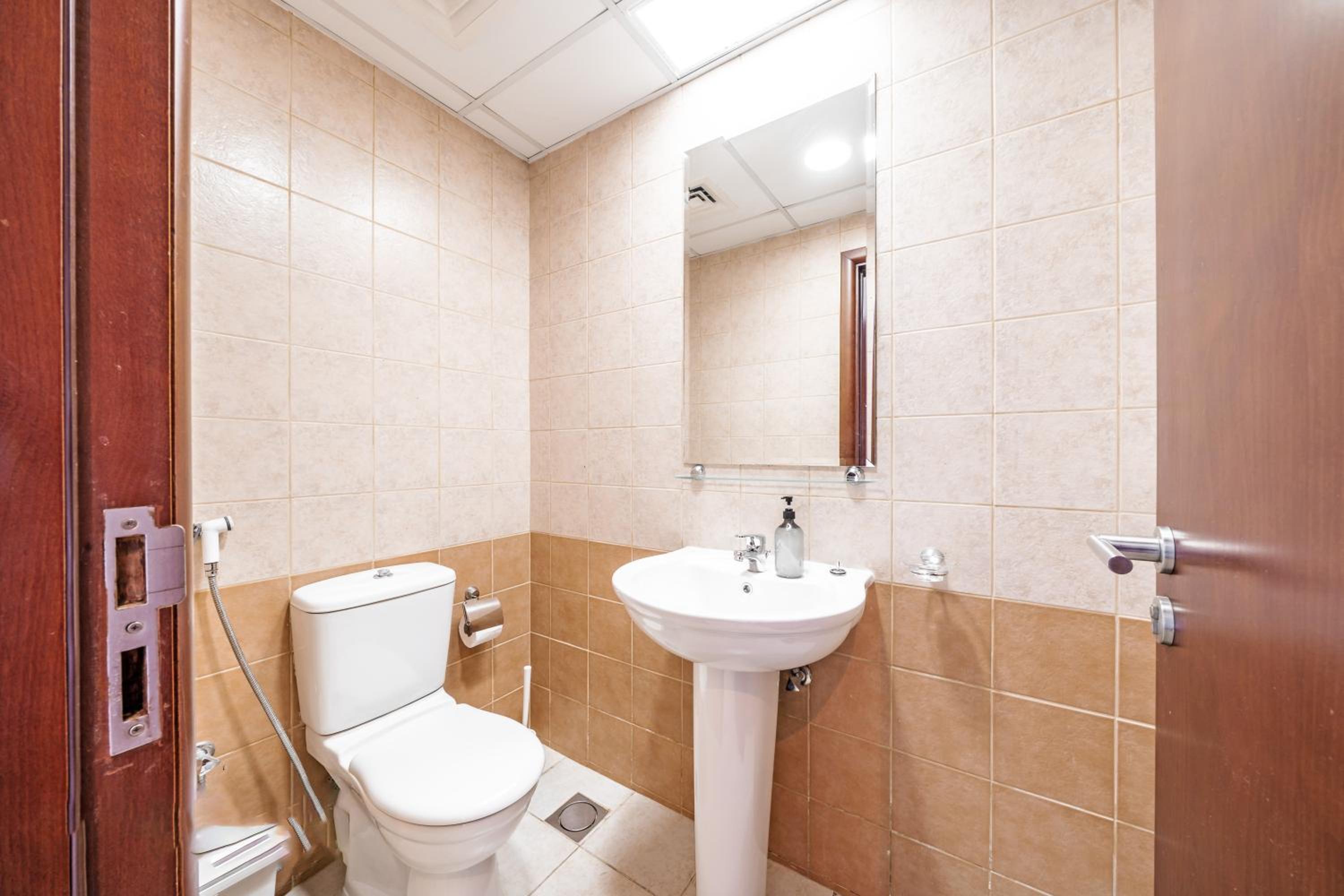 Spacious 3BR with 180˚ Dubai Marina Views