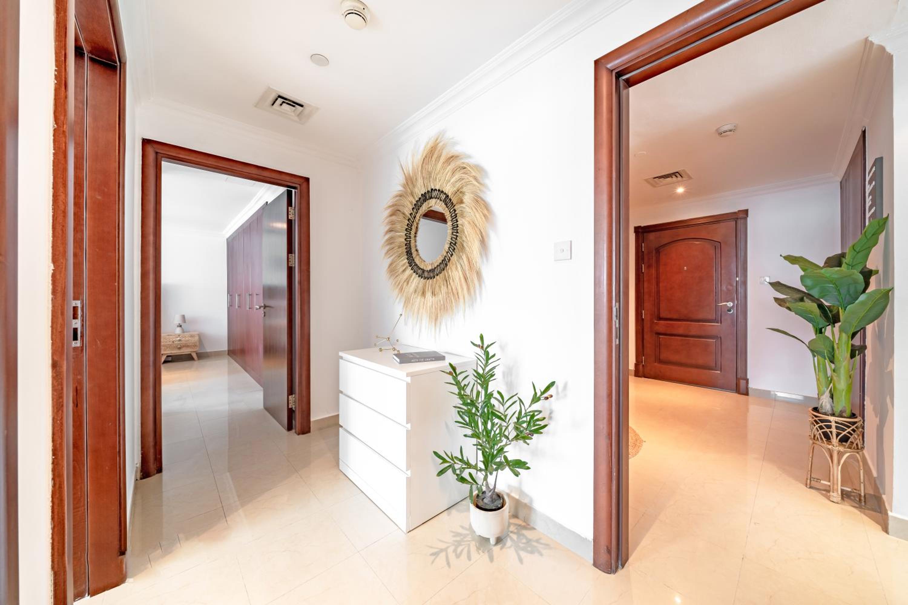 Spacious 3BR with 180˚ Dubai Marina Views