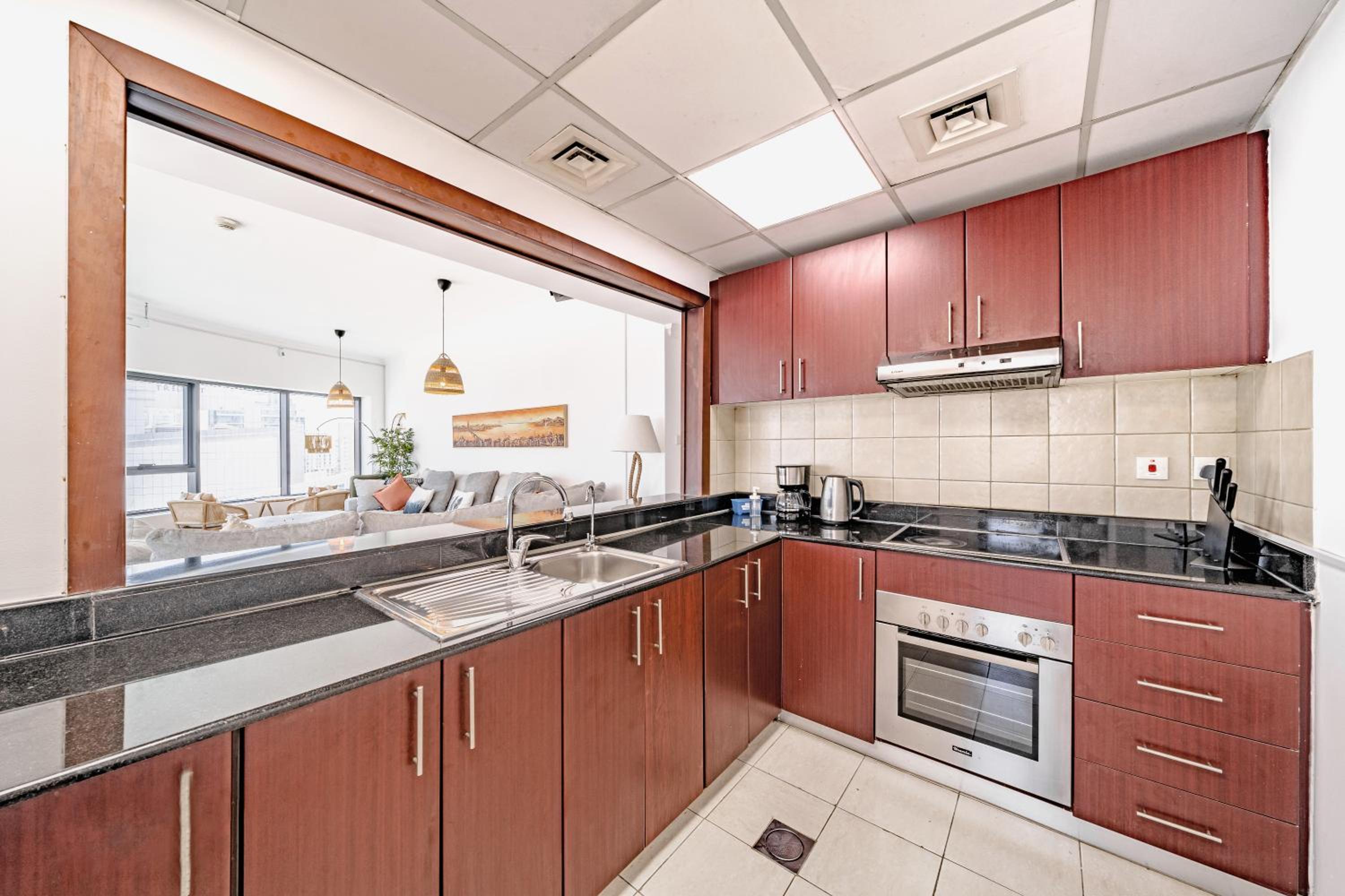 Spacious 3BR with 180˚ Dubai Marina Views