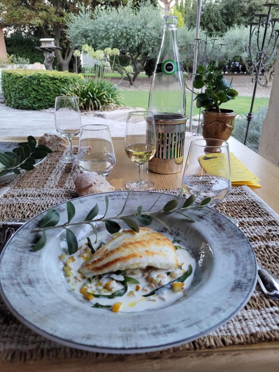 Le Clos des Cyprès Maison d'hôtes de charme & Diner Gourmet