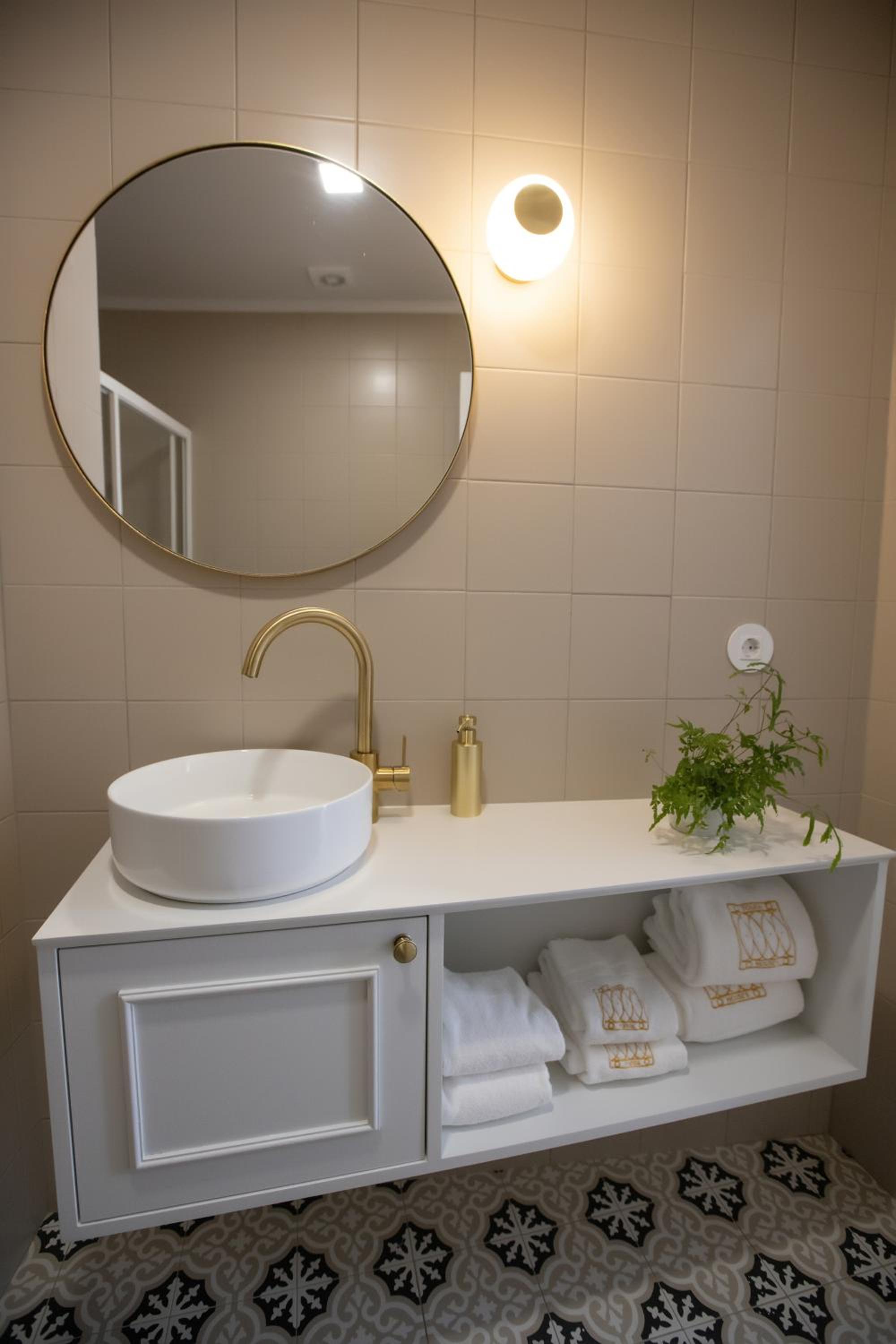 Trovador Guest House