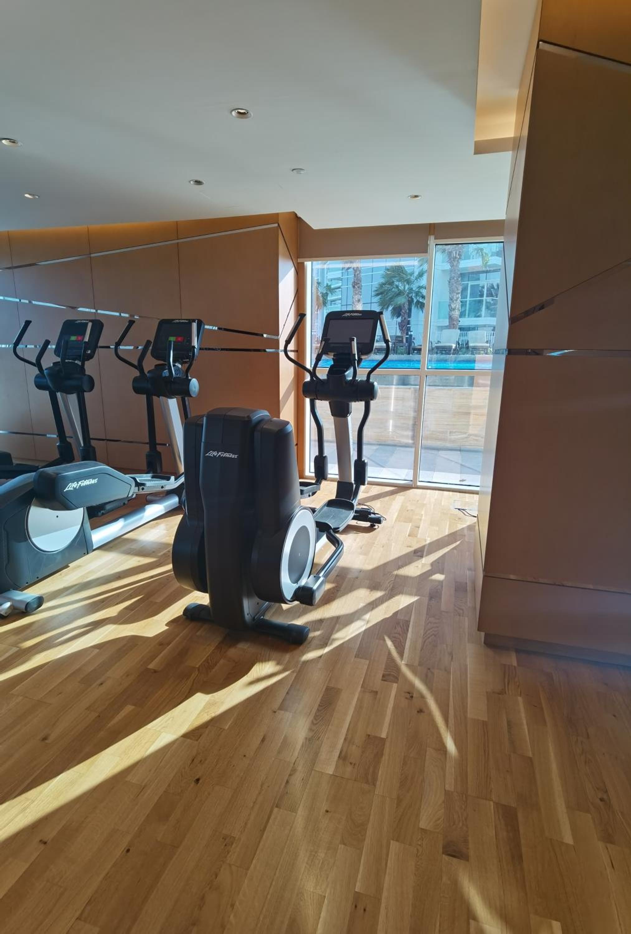 Heaven Escape surrounded by stunning golf view High floor -Netflix-GYM-pool -perfect vacations