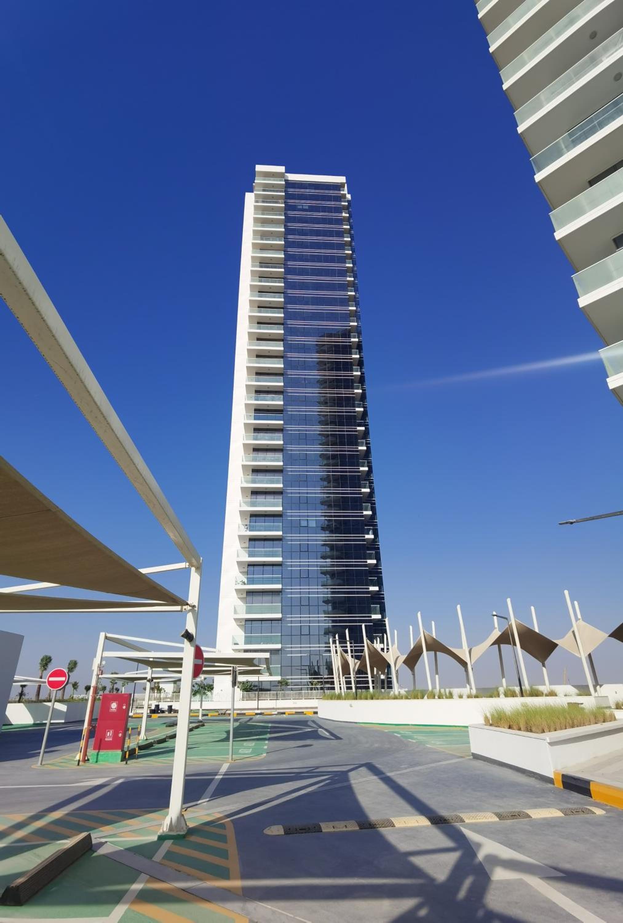 Heaven Escape surrounded by stunning golf view High floor -Netflix-GYM-pool -perfect vacations