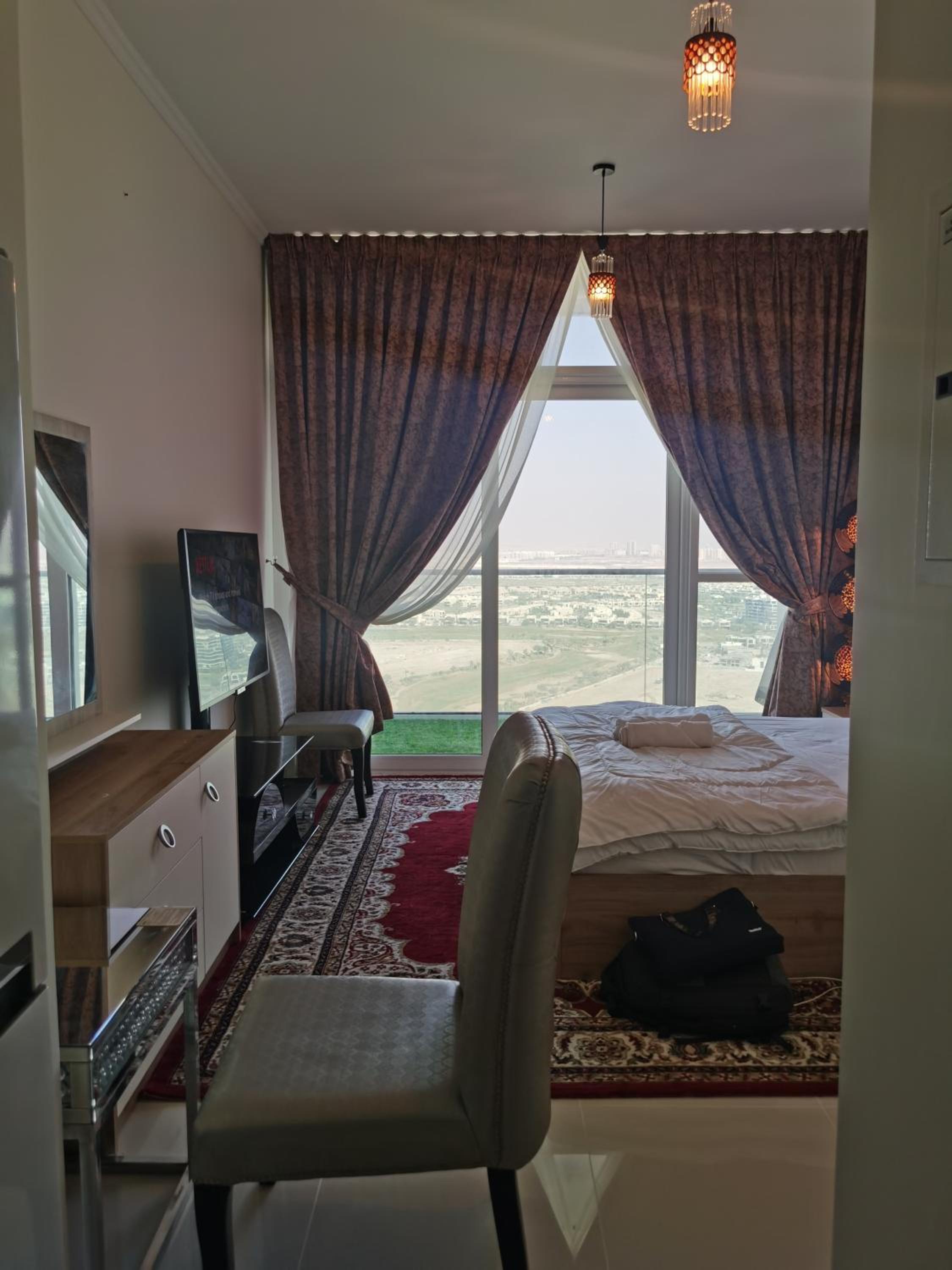 Heaven Escape surrounded by stunning golf view High floor -Netflix-GYM-pool -perfect vacations
