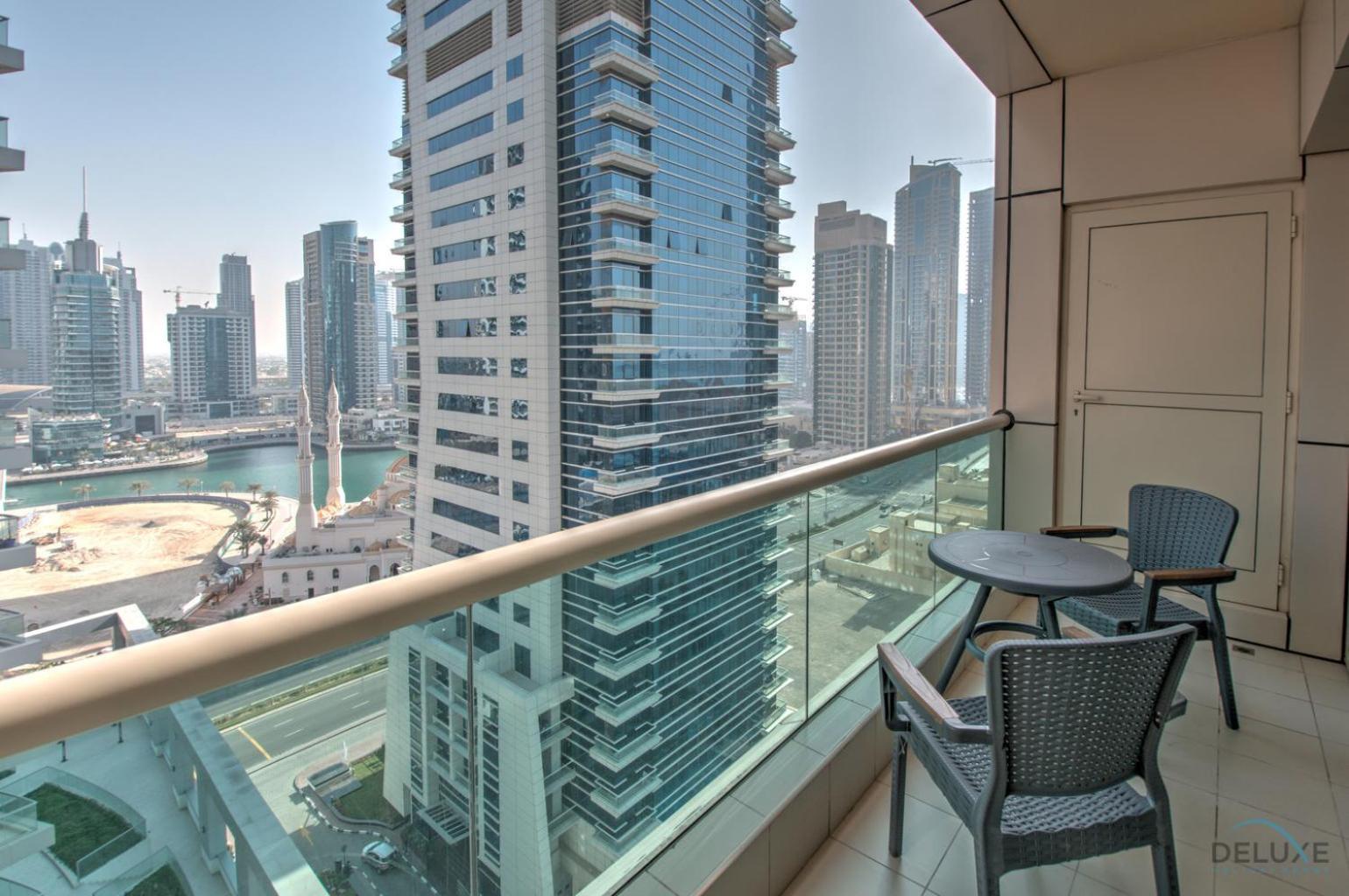 Modern Studio at Royal Oceanic JBR by Deluxe Holiday Homes