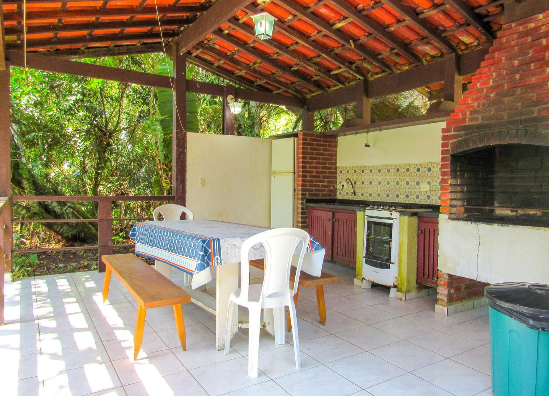 Casa com saida privativa para a Praia do Felix SP