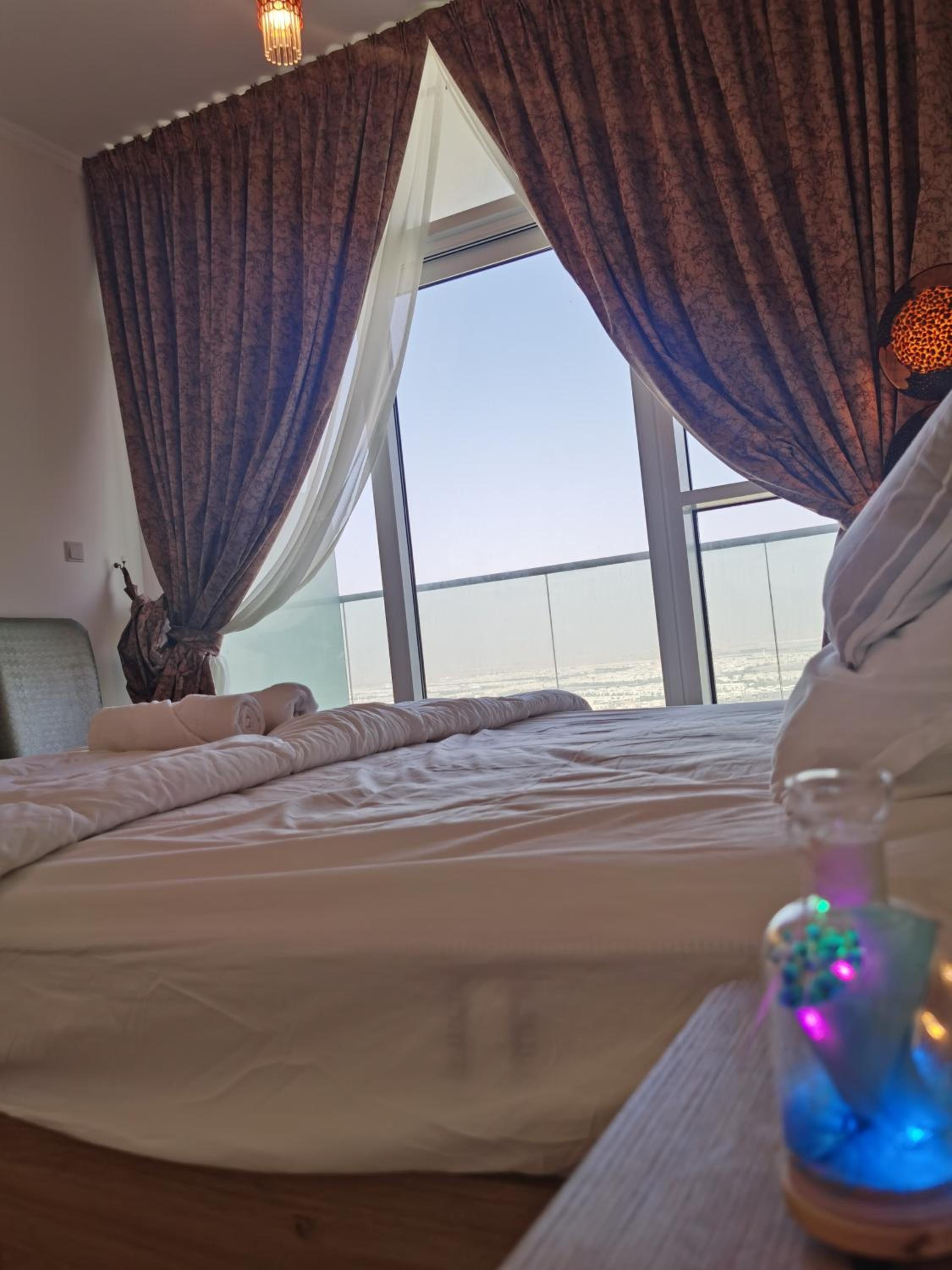 Heaven Escape surrounded by stunning golf view High floor -Netflix-GYM-pool -perfect vacations