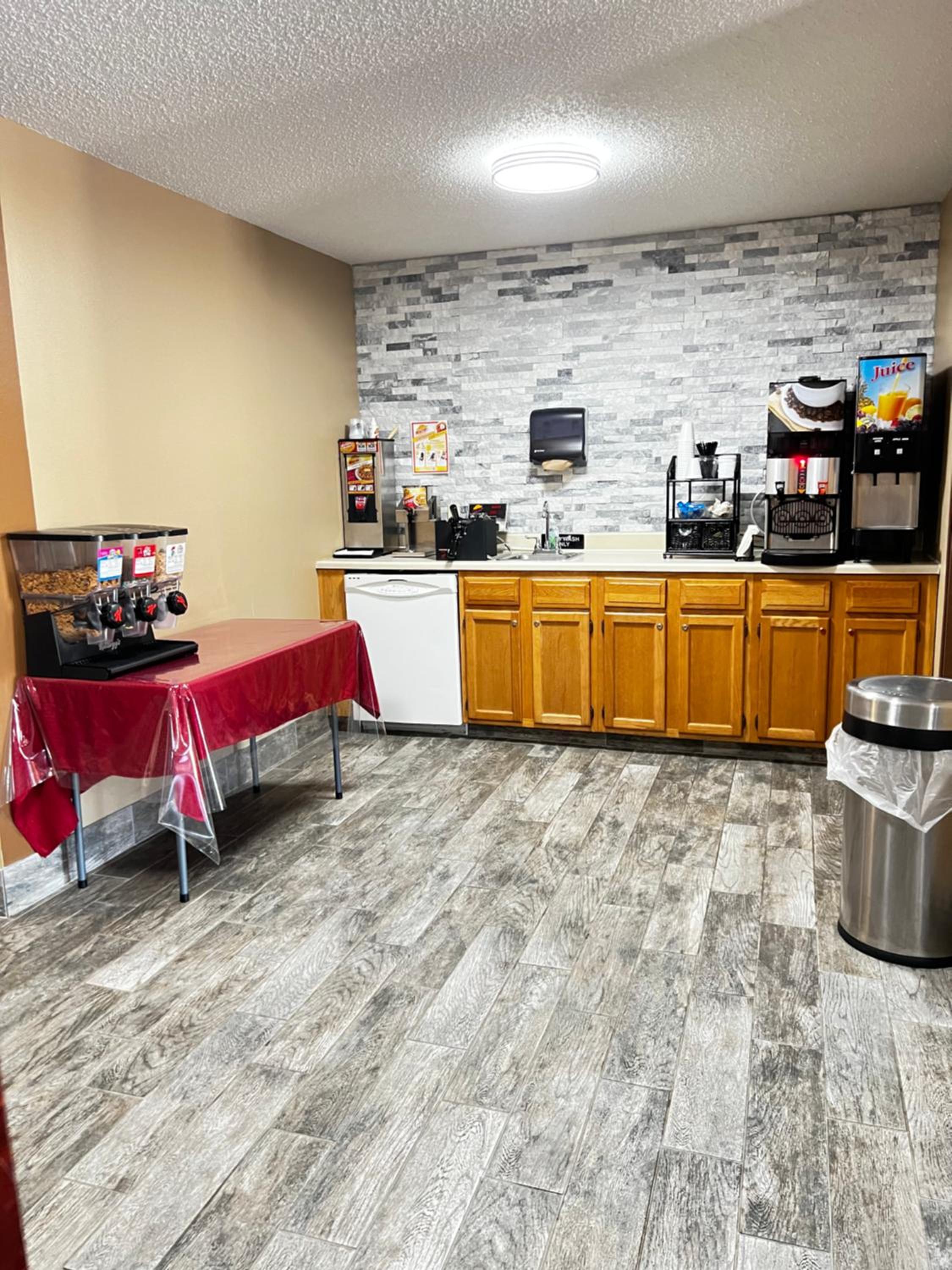 Designer Inn and Suites
