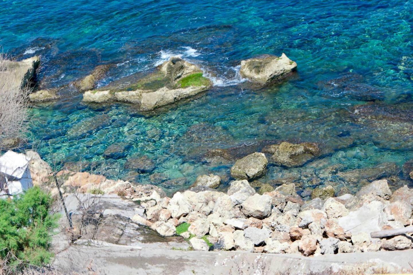 Elpida Seafront Paradise apartment in Crete view 4