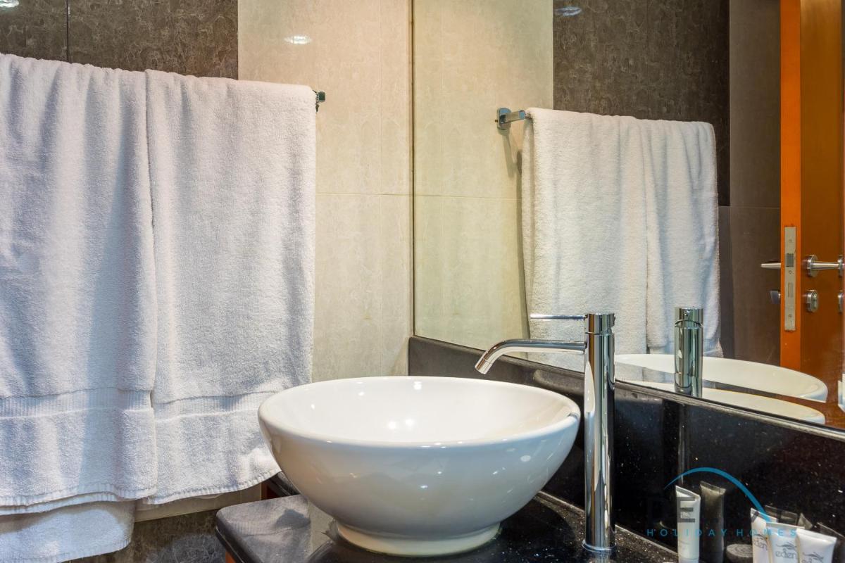 Wonderful Studio at Park Towers DIFC by Deluxe Holiday Homes