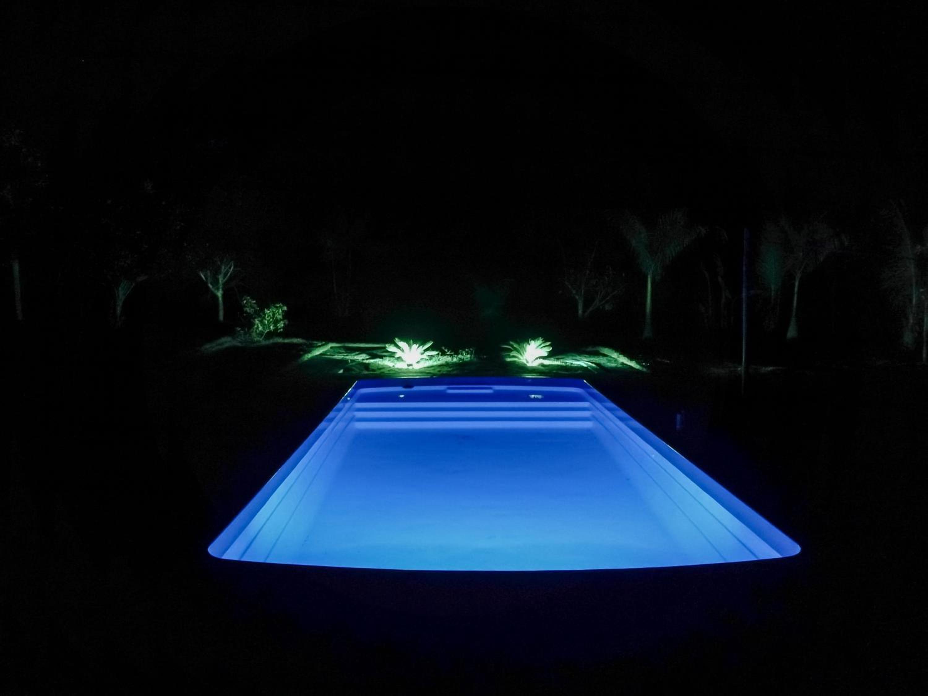 Fazendinha Rústica com Piscina Próxima a Curvelo