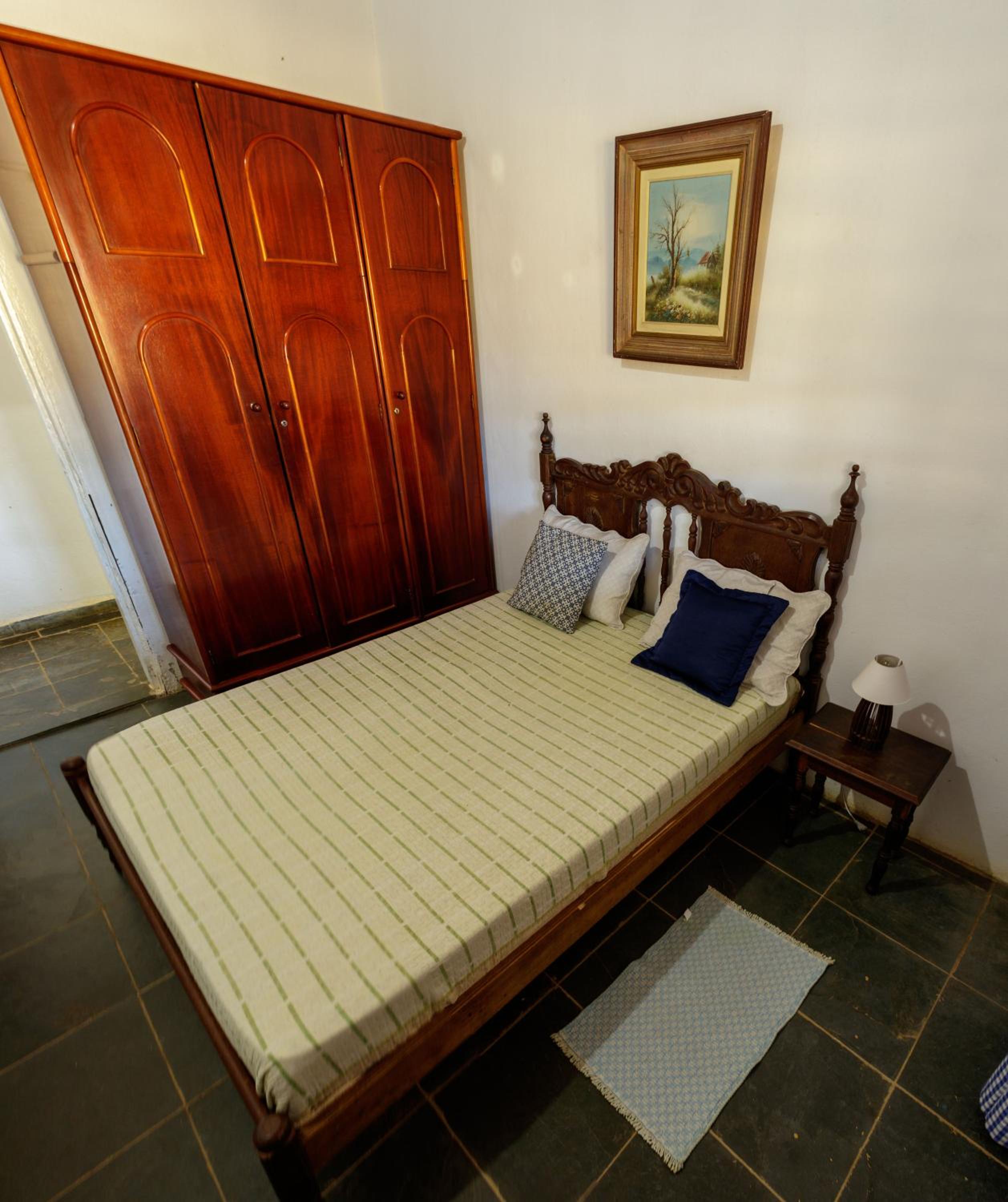 Fazendinha Rústica com Piscina Próxima a Curvelo