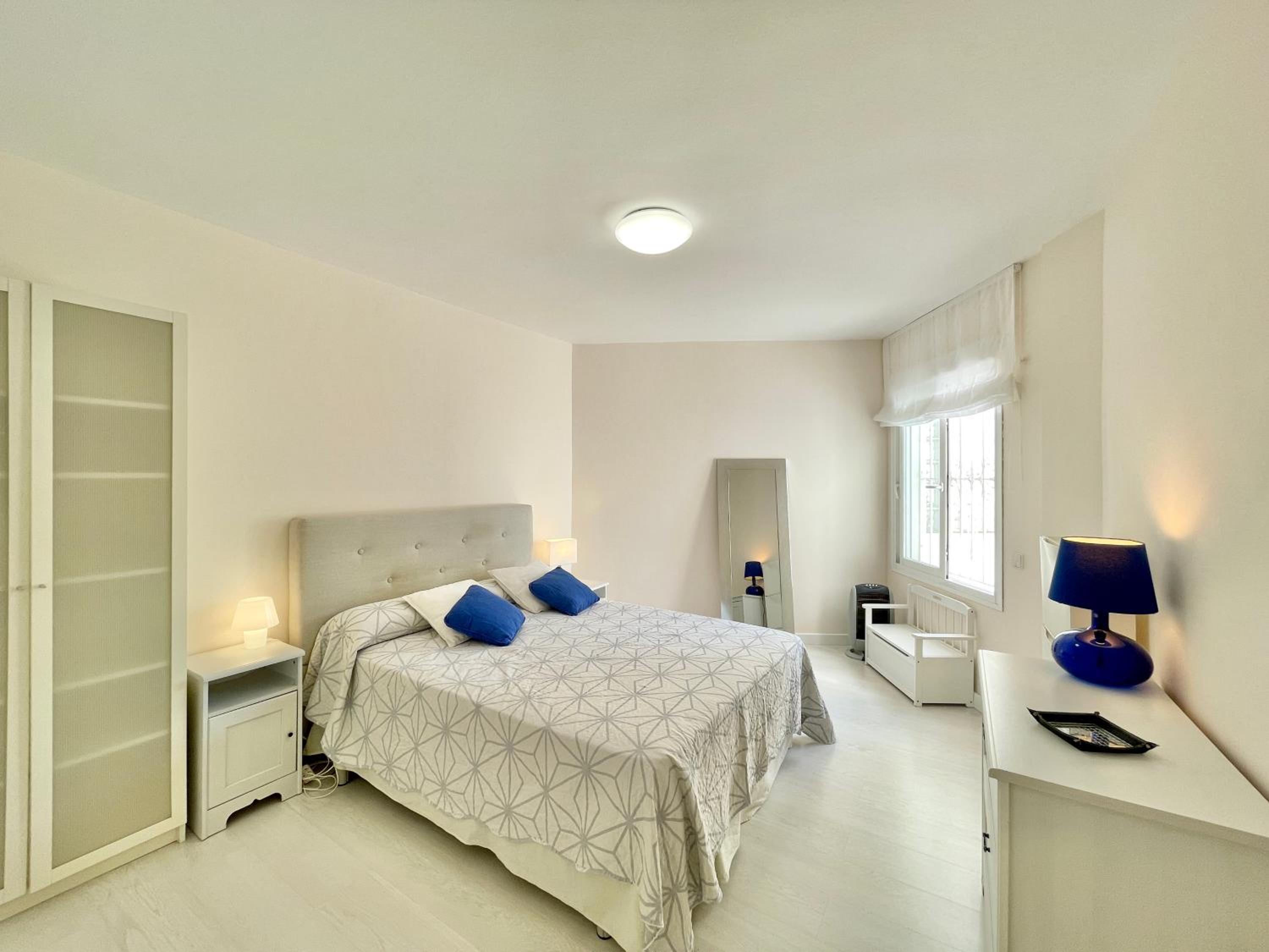 Marbella del Mar II Beachfront- EaW Homes view 4
