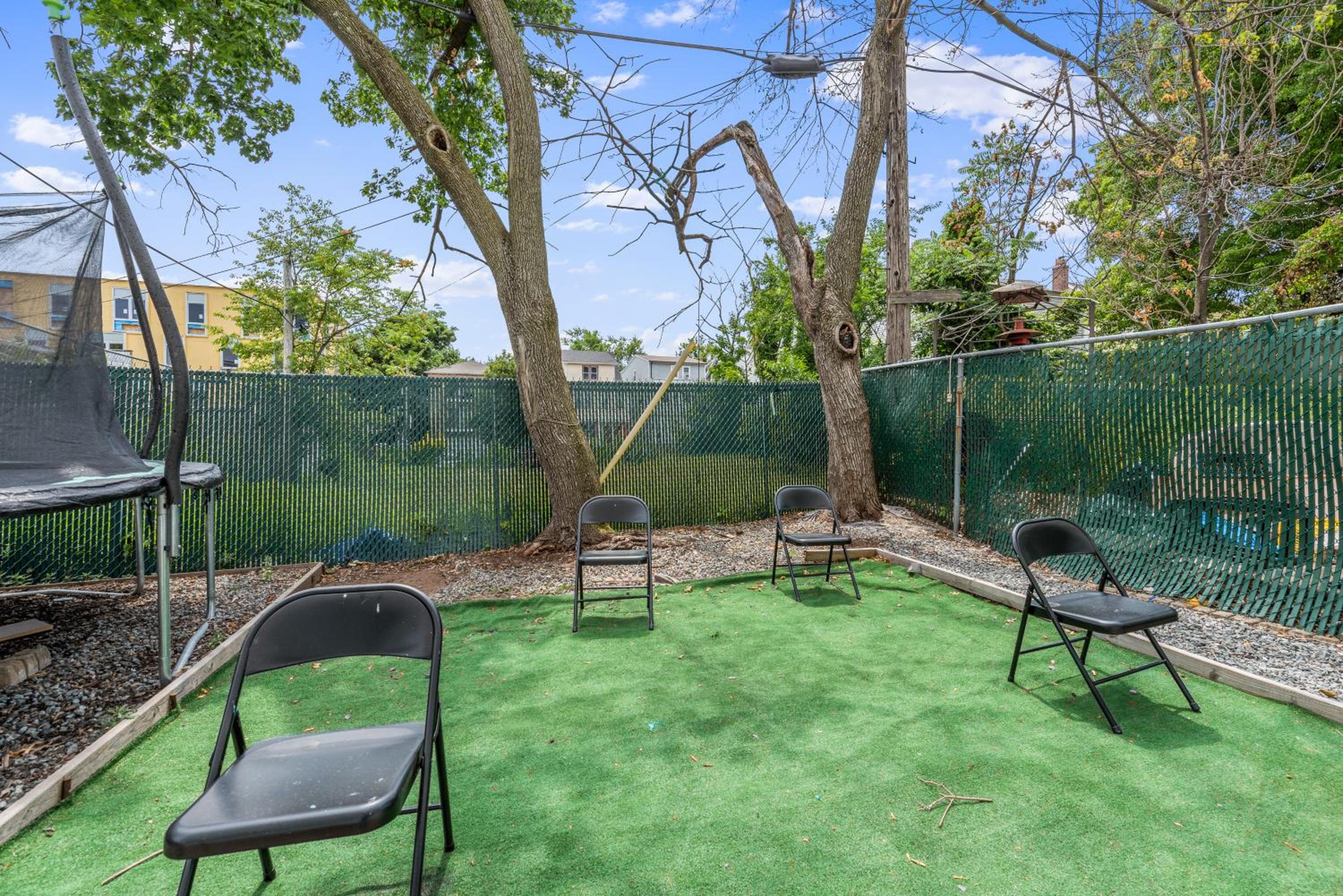 Beautifully Designed & Spacious Apartment in Newark 10mins from EWR Airport, Close to NYC and Beth Israel Hospital