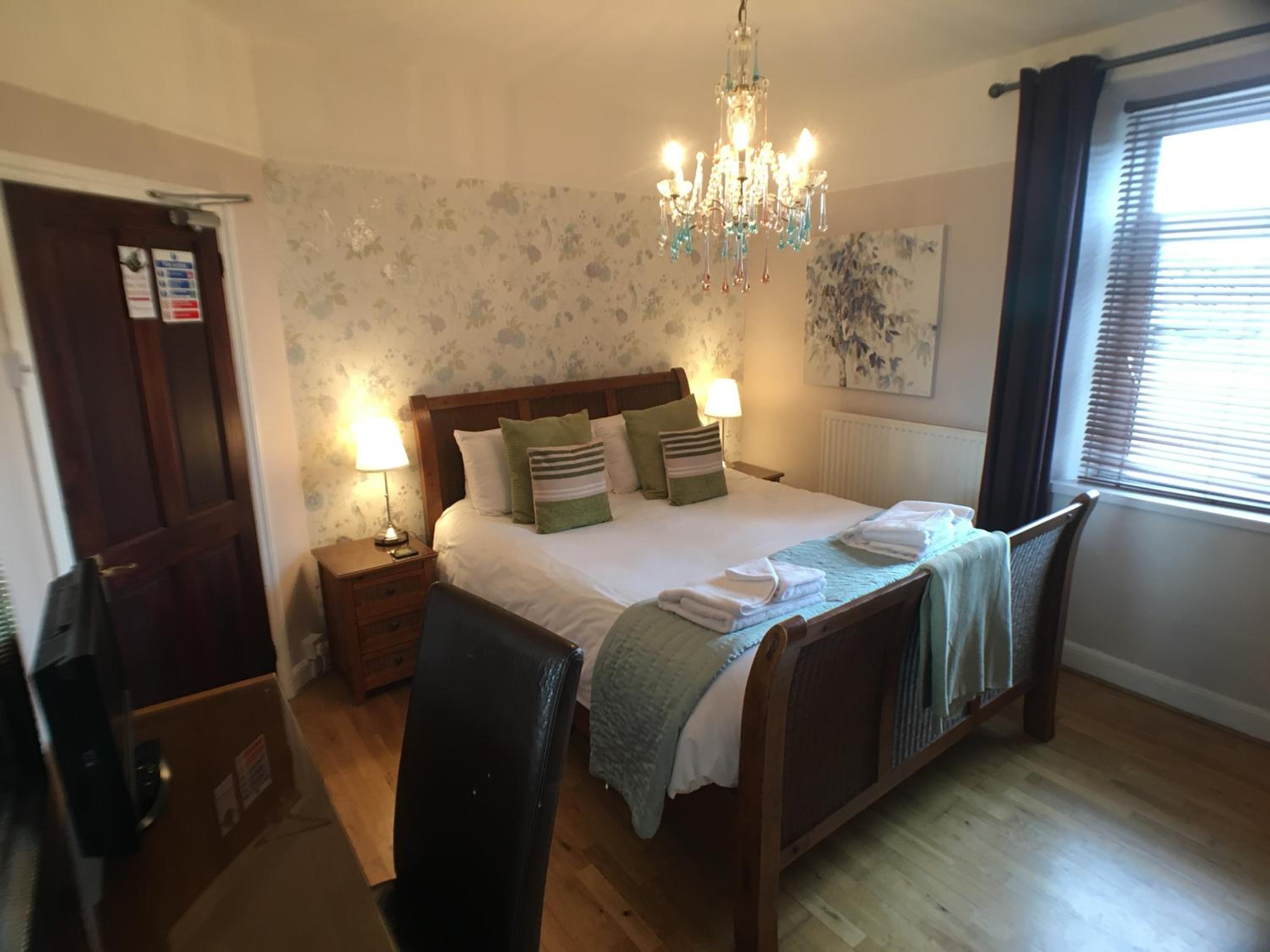 Ty Rosa Rooms