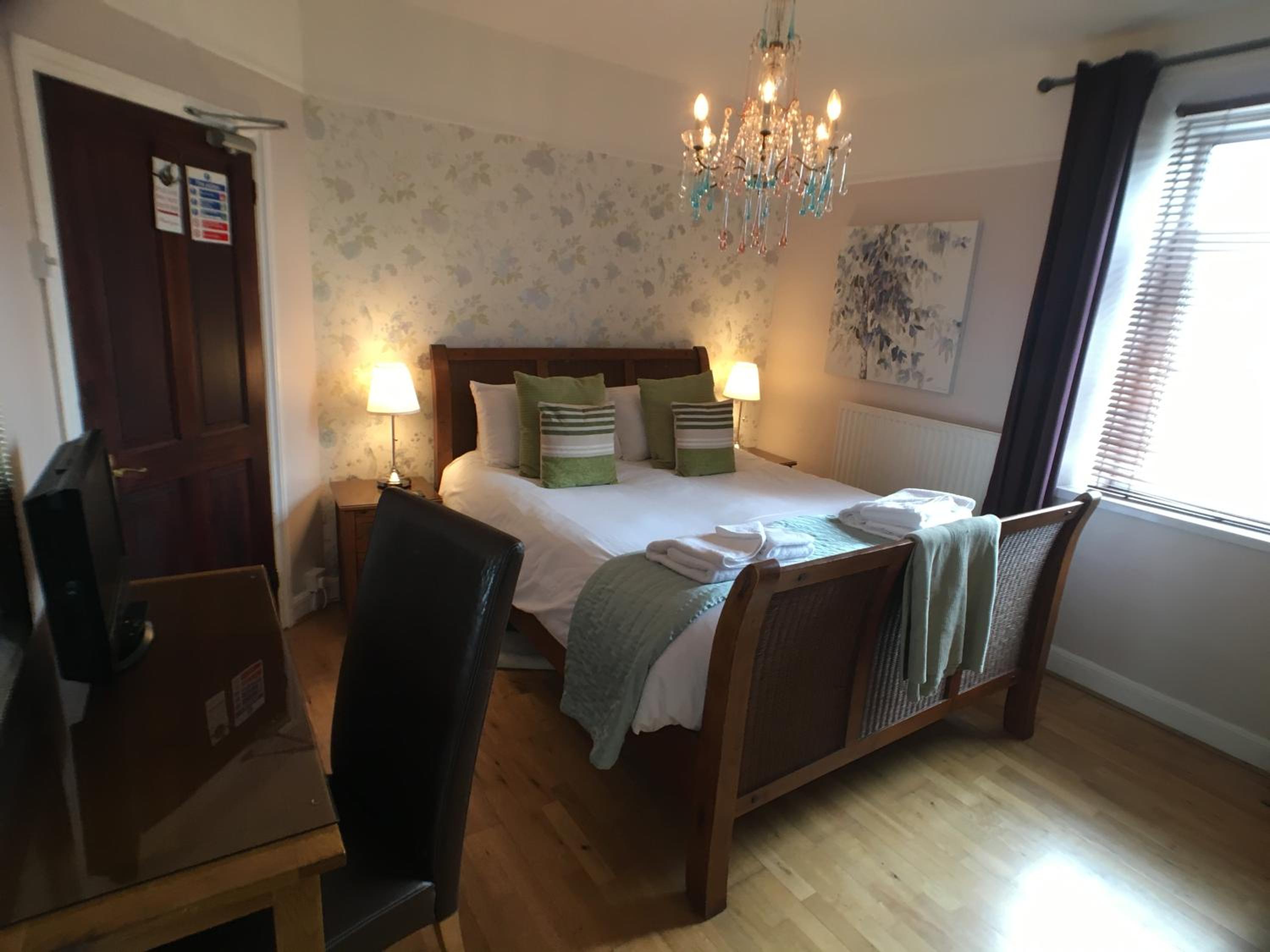 Ty Rosa Rooms