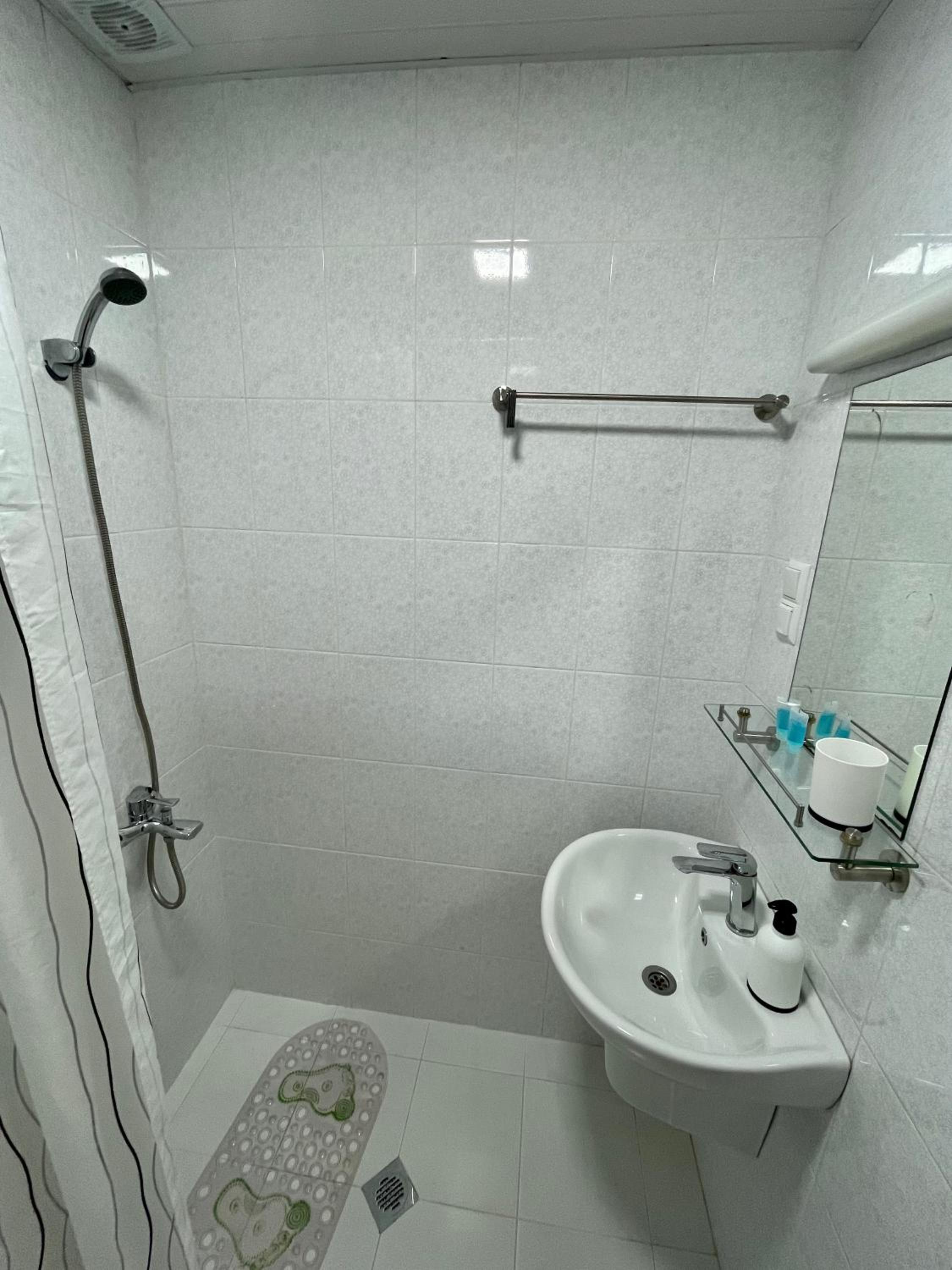 Keti 's Apartment in Batumi view 4