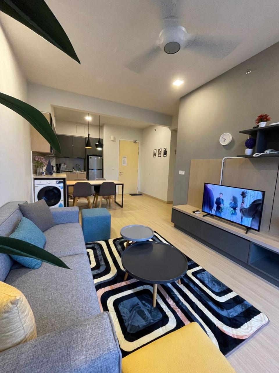 Kincir Homesuites - Free WiFi & Netflix photo 5