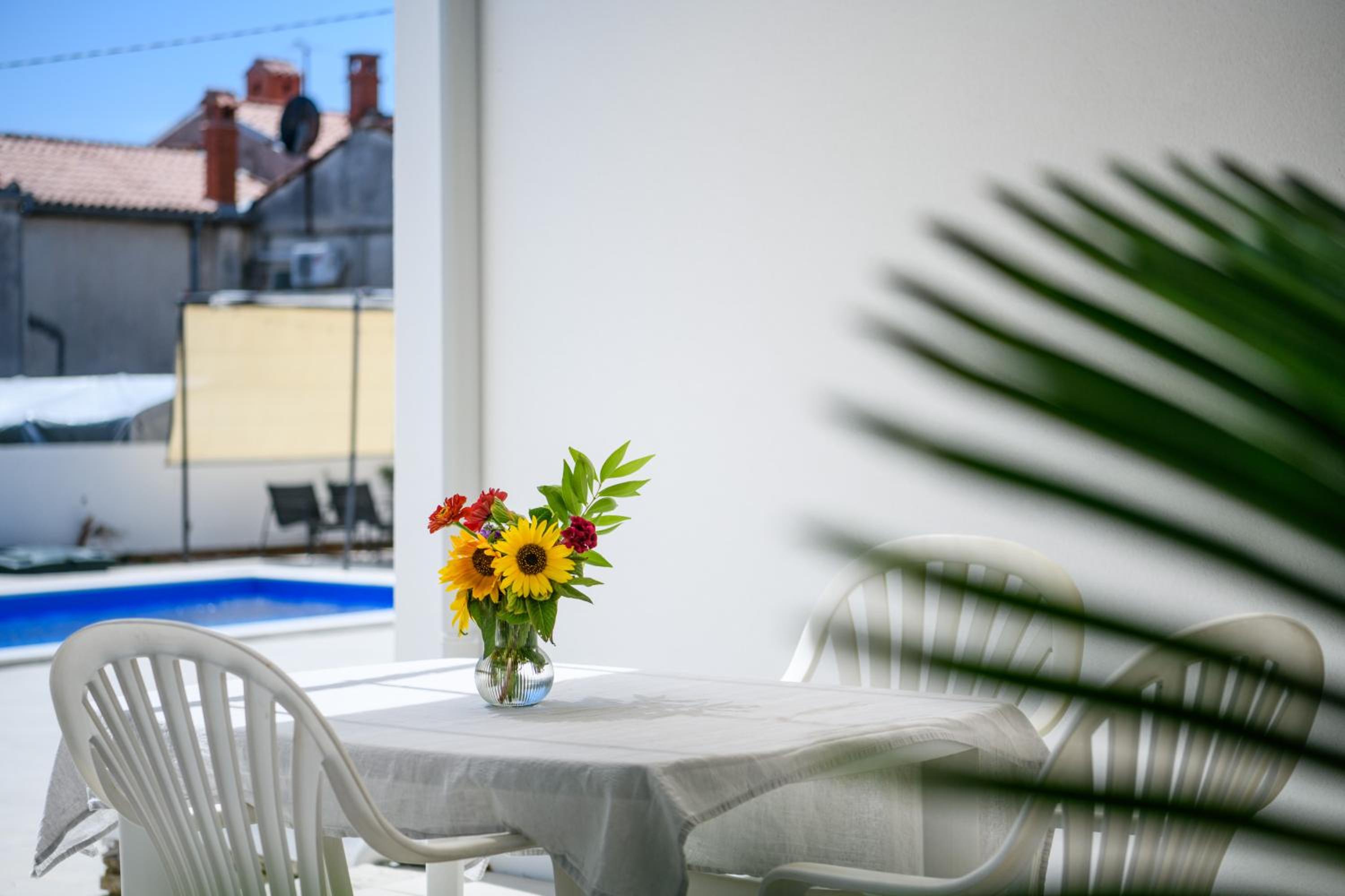 Hotel Summer House Nina - Image 1