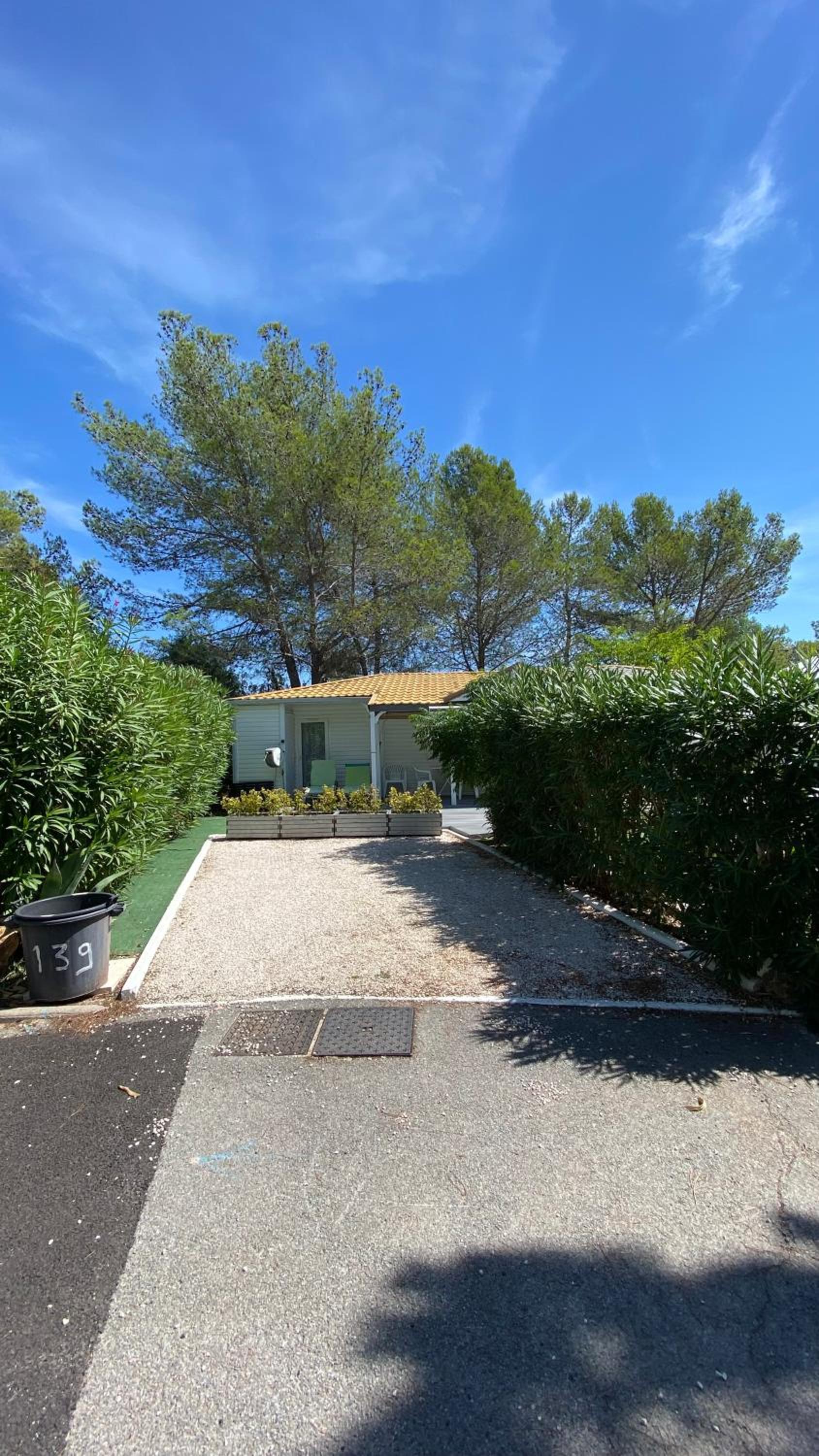 Bungalow de luxe de 60m2 dans camping 5 étoiles view 2