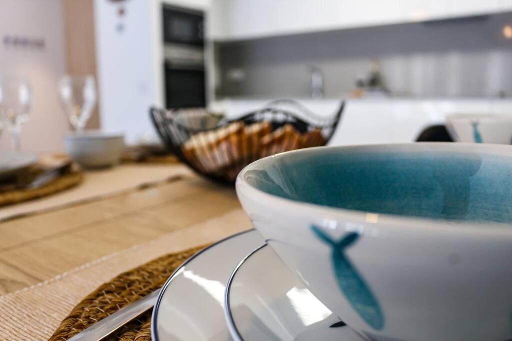 Iconic Sea Views Luxury Apartment