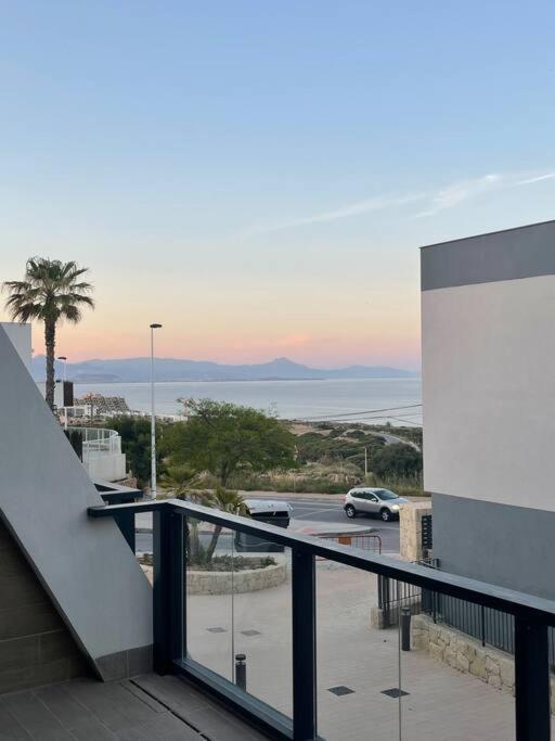Iconic Sea Views Luxury Apartment