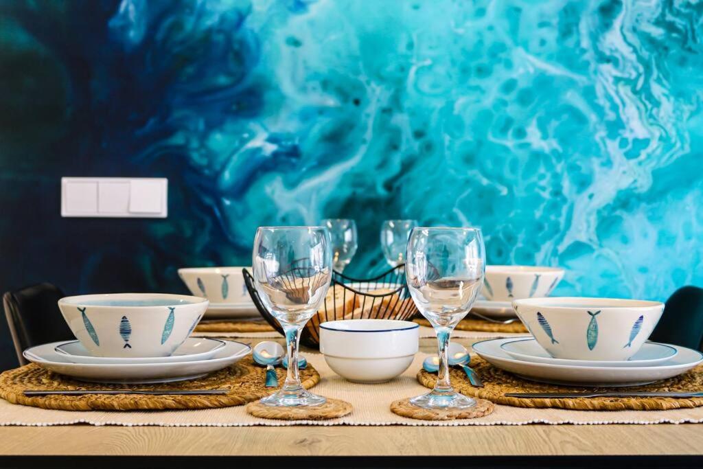 Iconic Sea Views Luxury Apartment