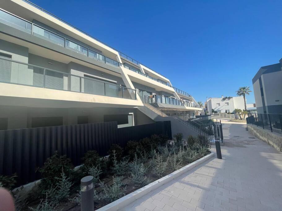 Iconic Sea Views Luxury Apartment