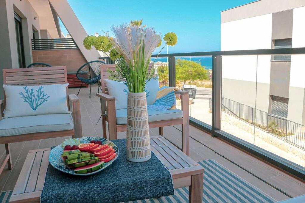 Iconic Sea Views Luxury Apartment
