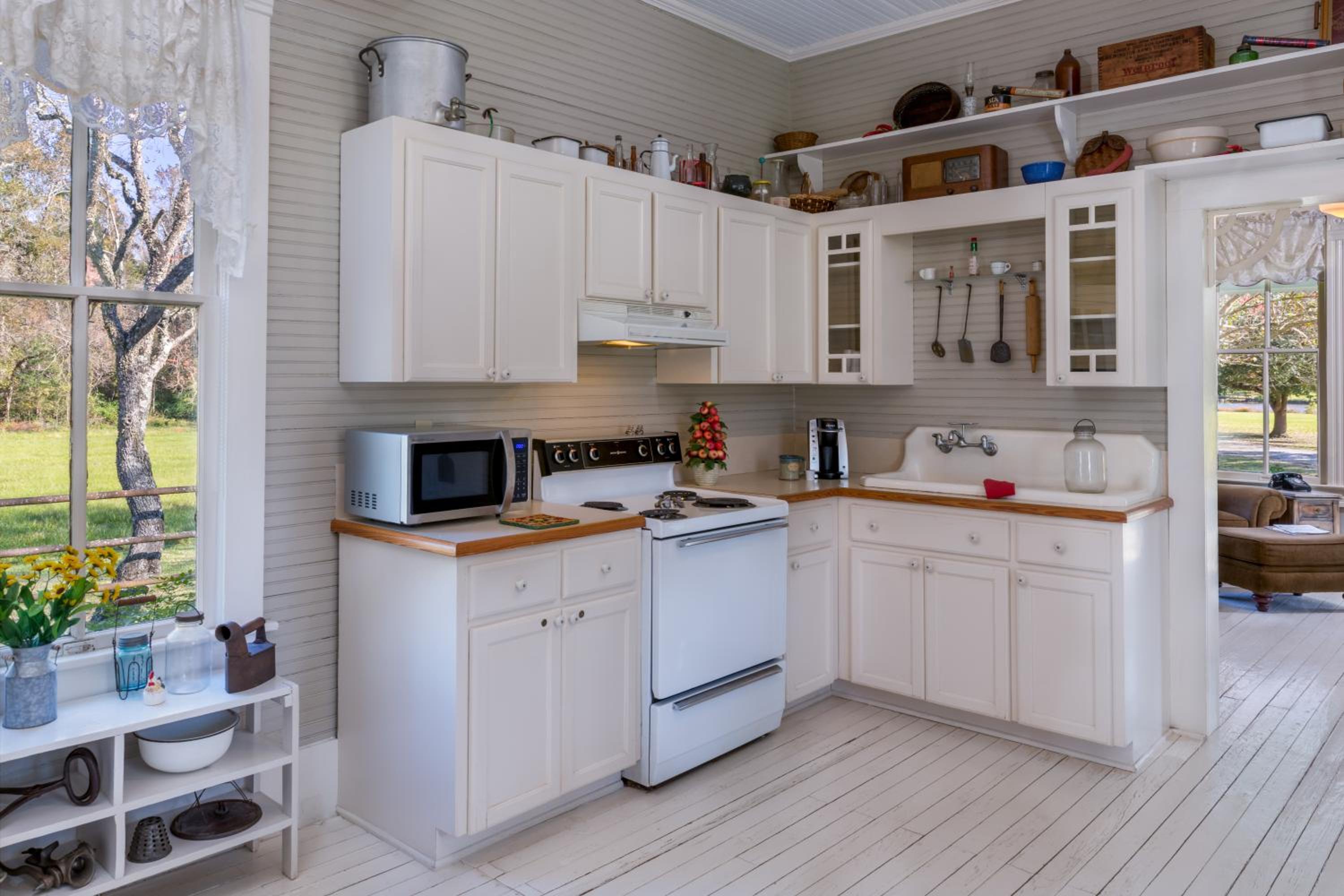 Maison D'Memoire Bed & Breakfast Cottages