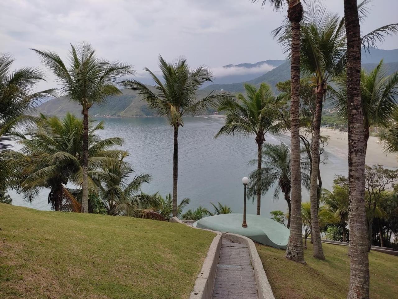 Conforto, Vista linda e Pé na Areia | Barequeçaba