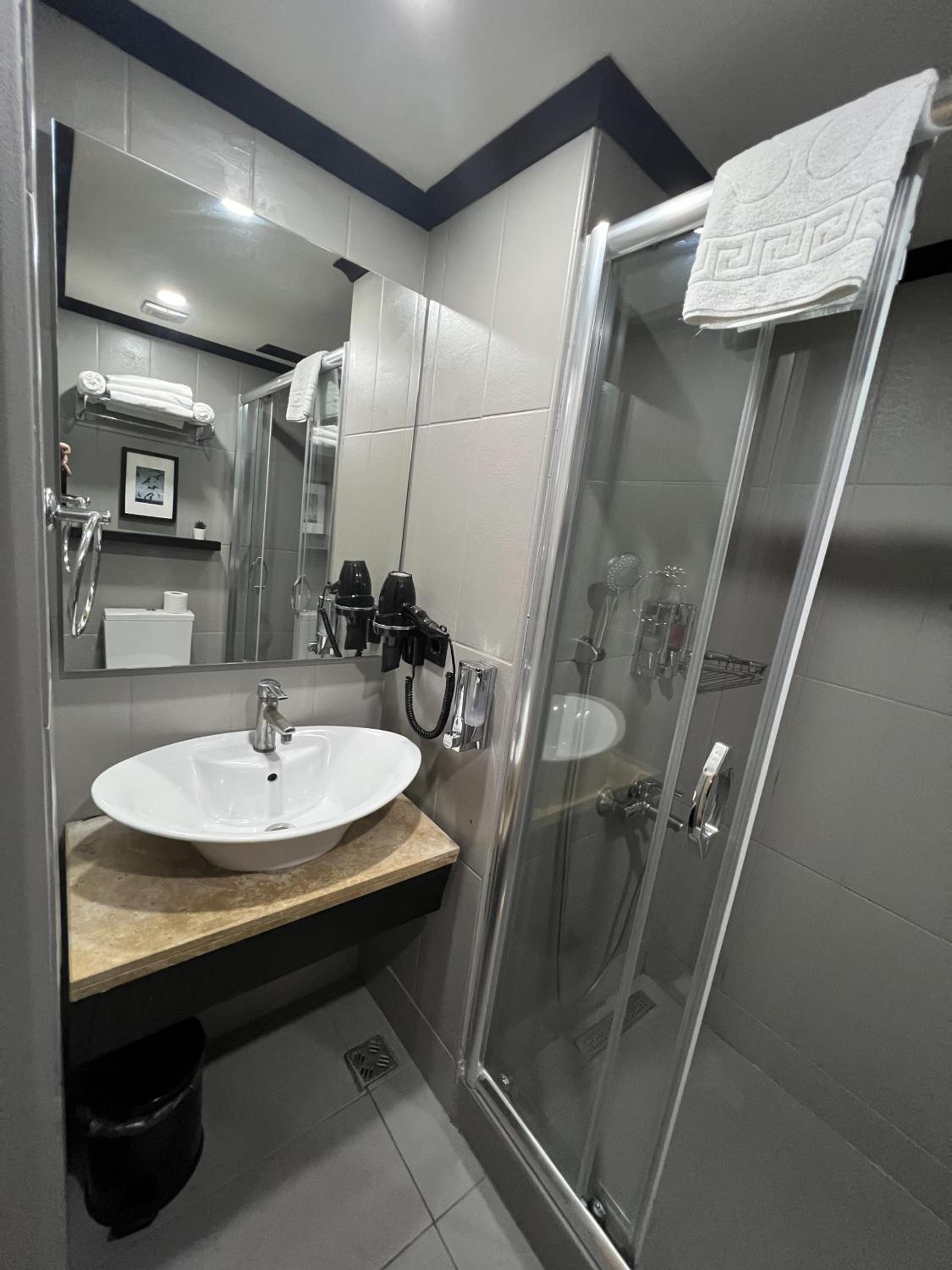 All Seasons Hotel - Image 83