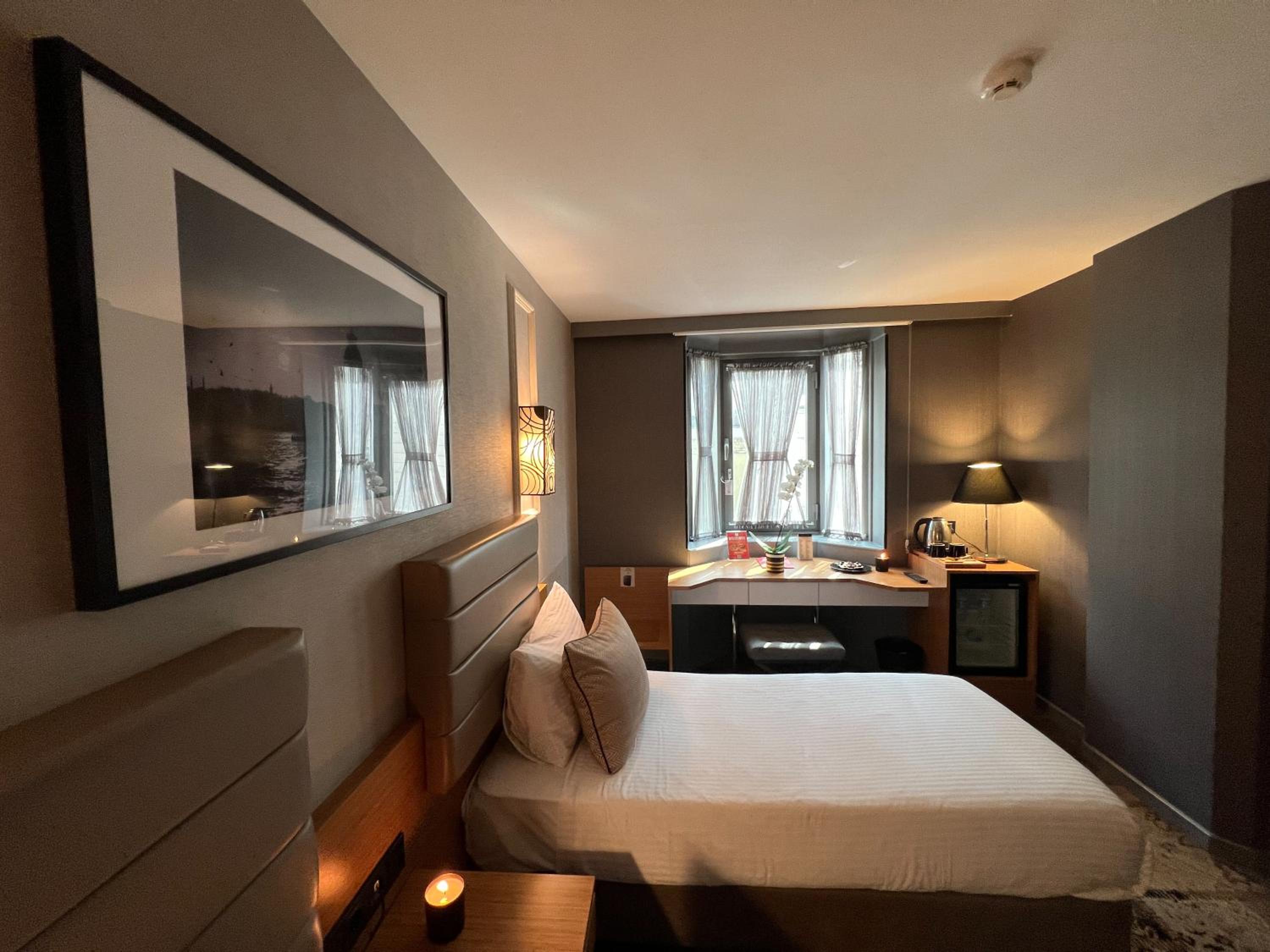 All Seasons Hotel - Image 17