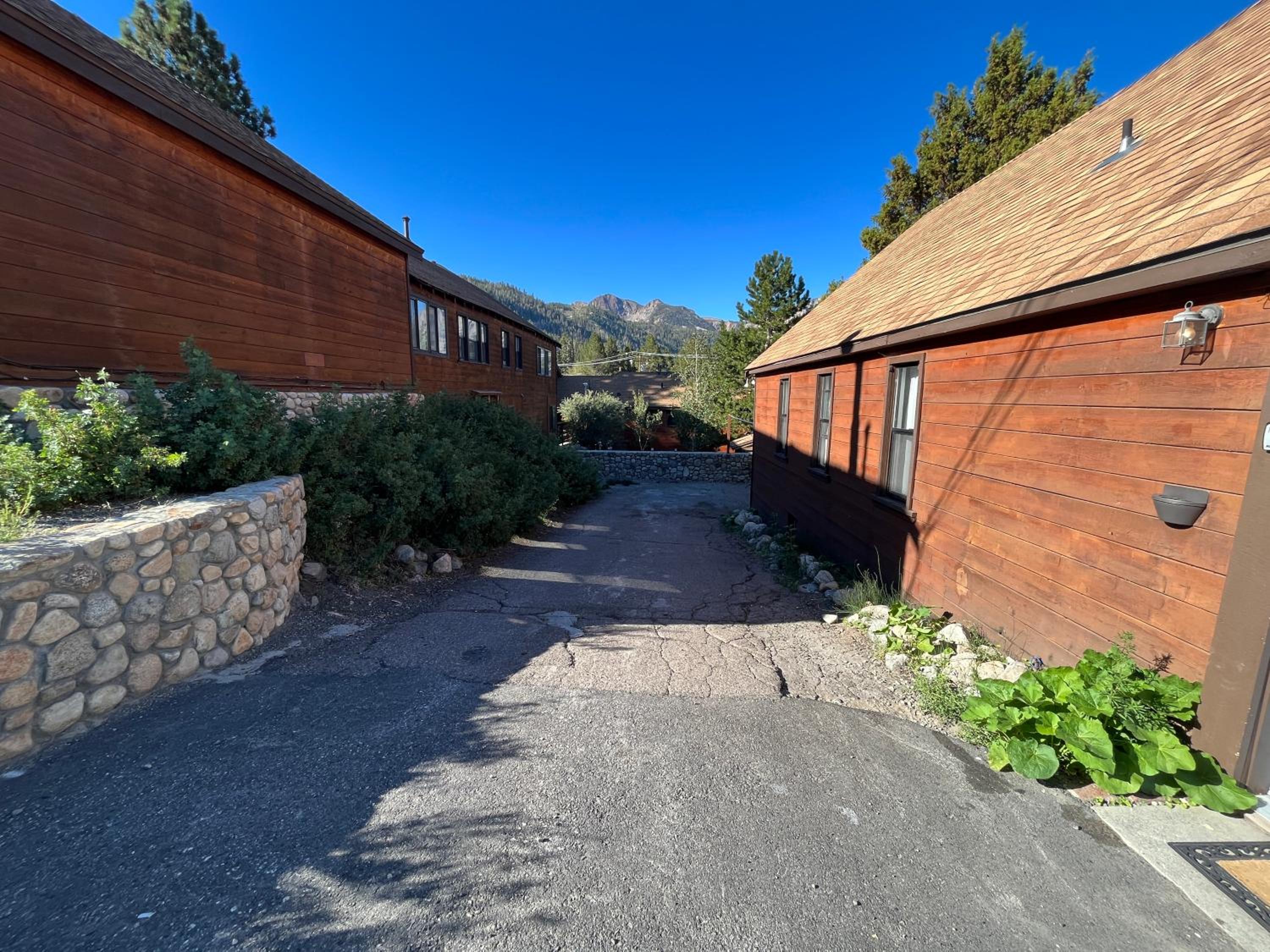 June Lake Villager