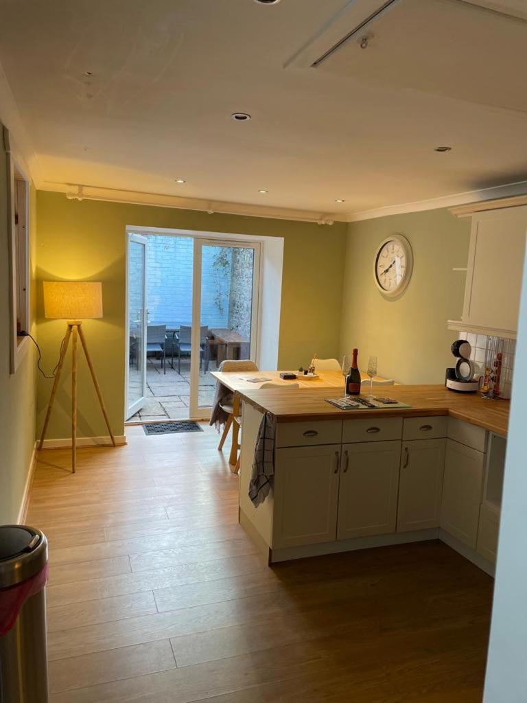 Pretty Ground Cottage in Comrie view 4