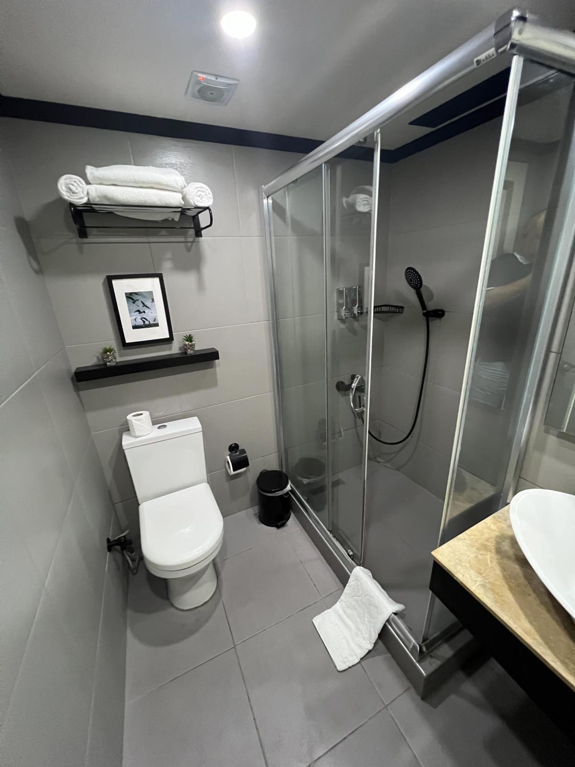 All Seasons Hotel - Image 88