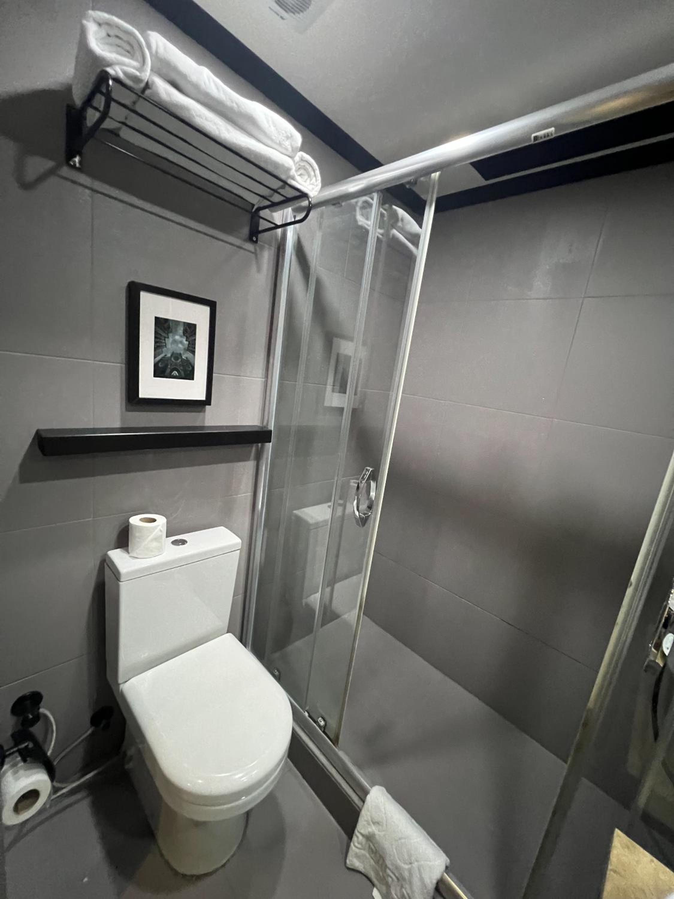 All Seasons Hotel - Image 94