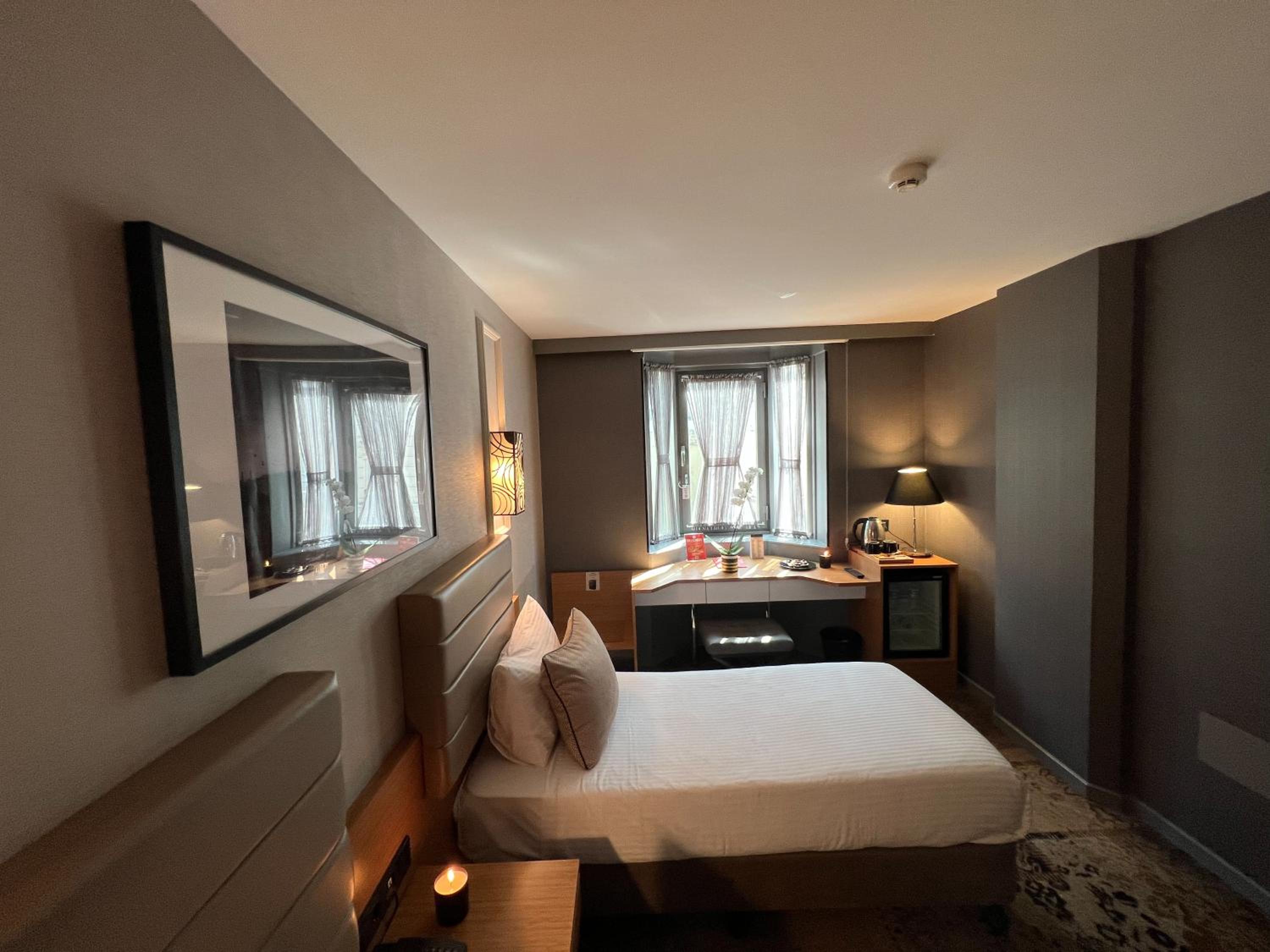 All Seasons Hotel - Image 22