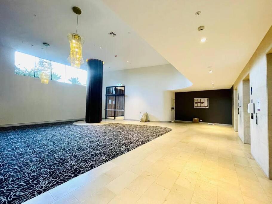 Stunning view 2bed 2bath Condo (Parking, WiFi)