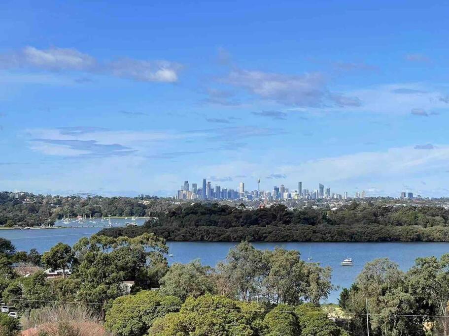 Stunning view 2bed 2bath Condo (Parking, WiFi)
