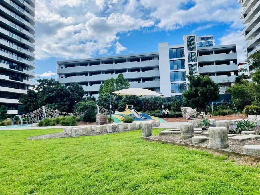 Stunning view 2bed 2bath Condo (Parking, WiFi)