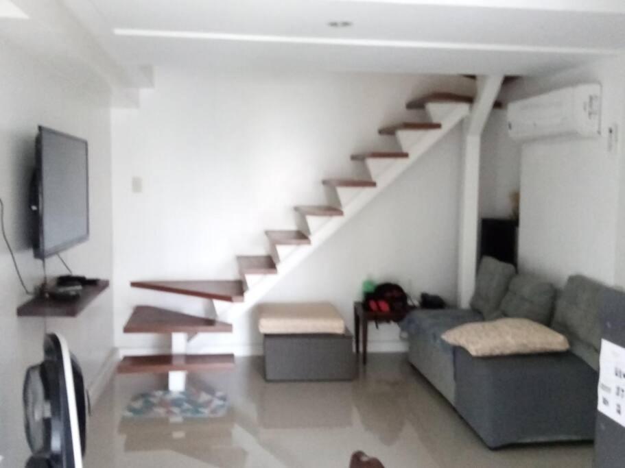 2 BR loft-type condo Fort Victoria view 3