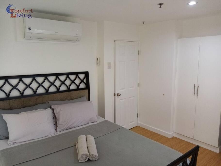 2 BR loft-type condo Fort Victoria view 4