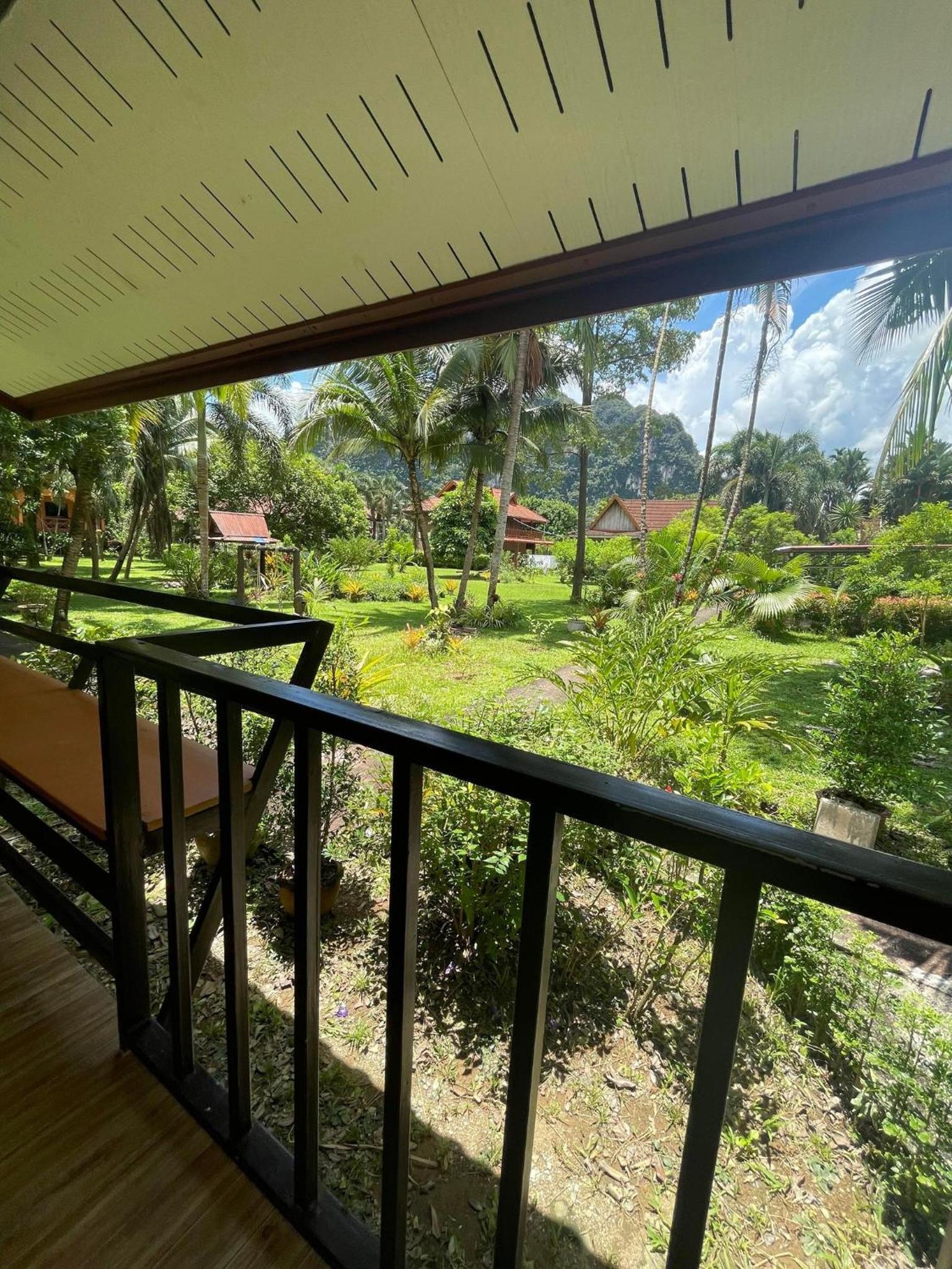 Khao Sok Nung House