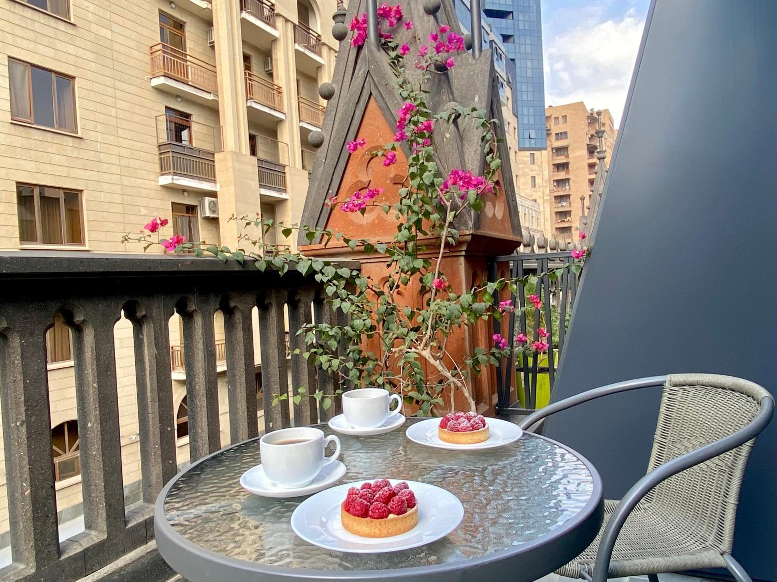 Heart of Yerevan - City Center Luxury Apartments